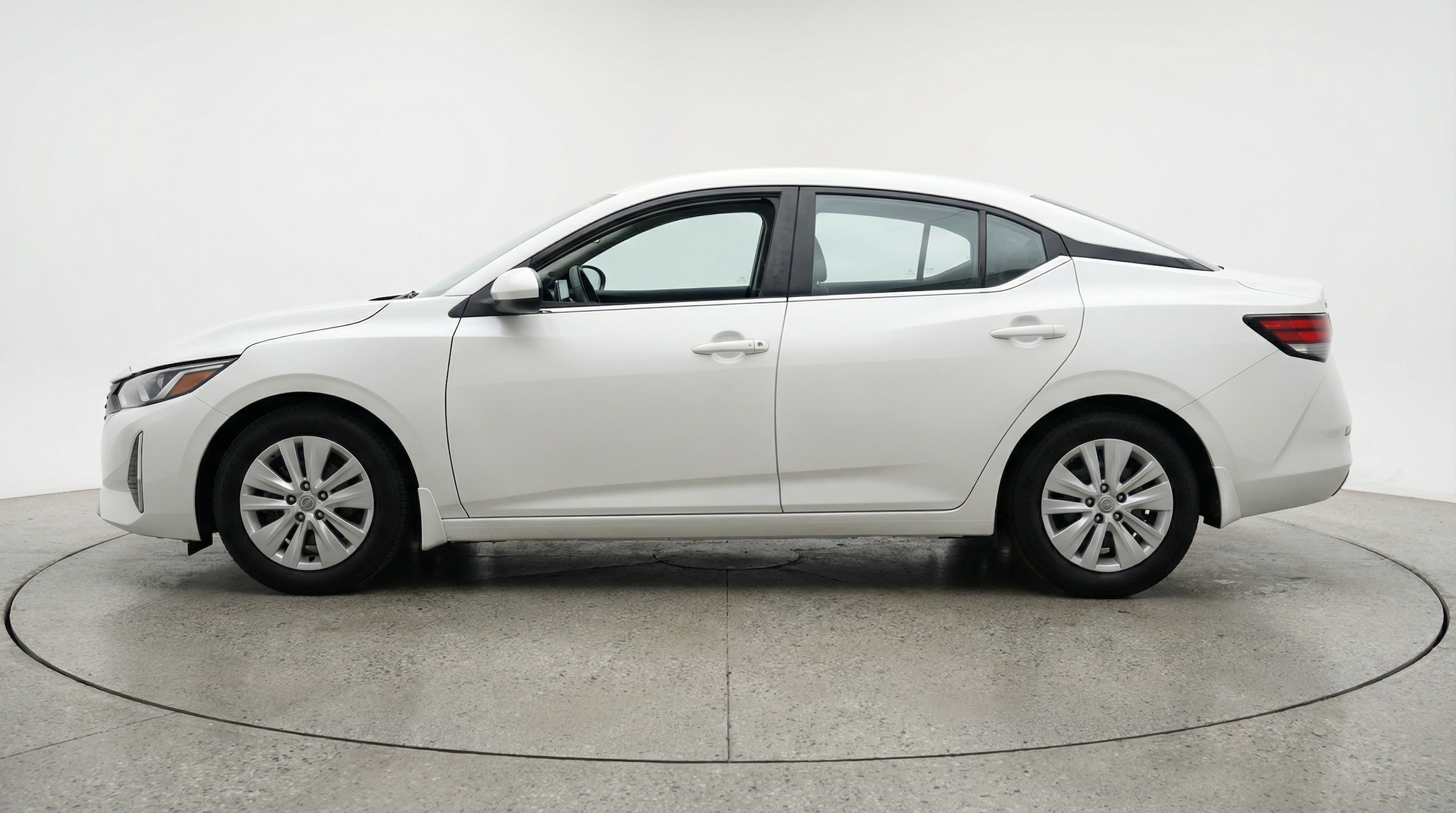 Thumbnail: 2025 Nissan Sentra - 4