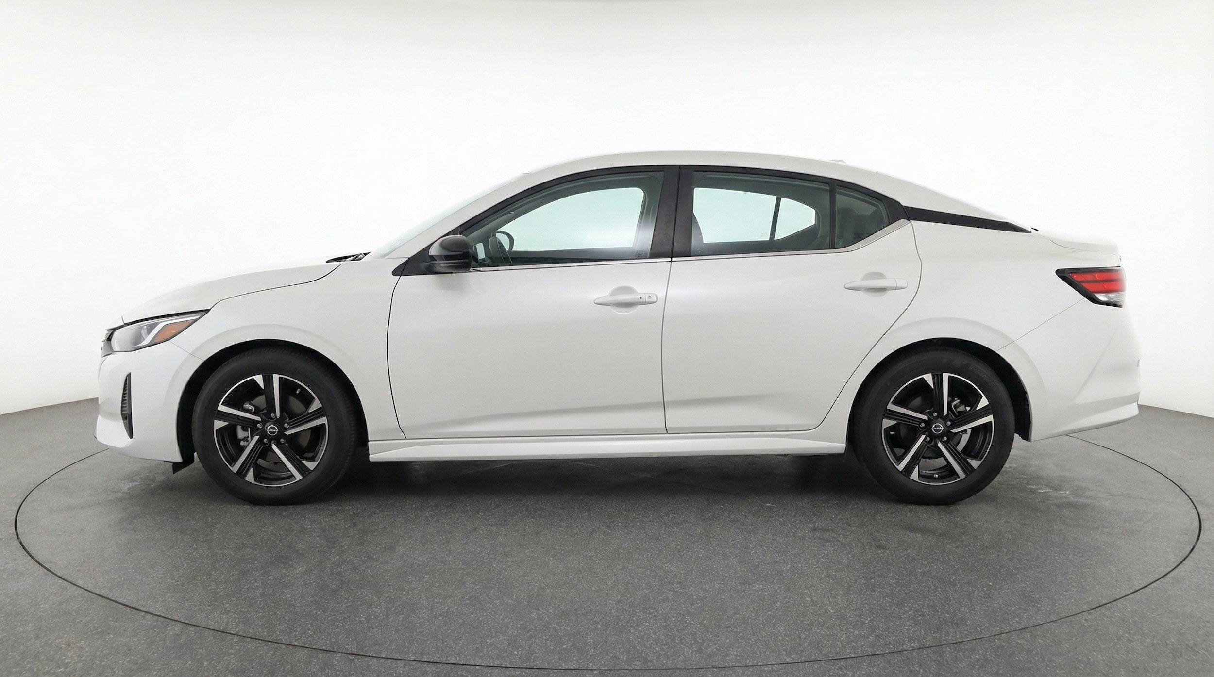 Thumbnail: 2025 Nissan Sentra - 5