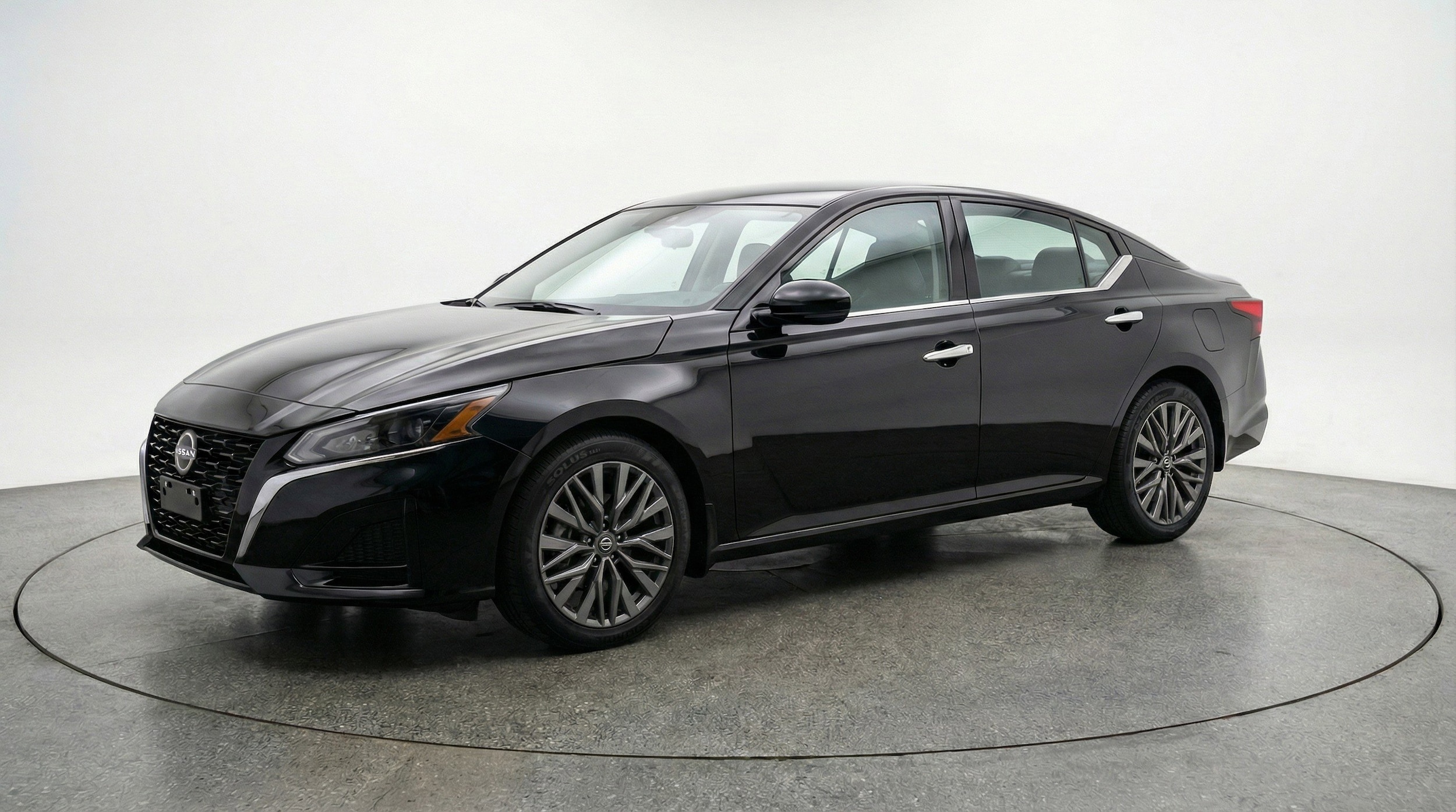 Thumbnail: 2025 Nissan Altima - 3