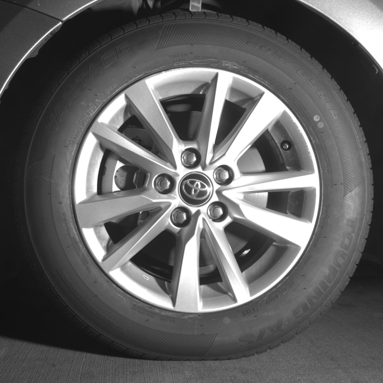 Thumbnail: 2025 Toyota Camry - 12