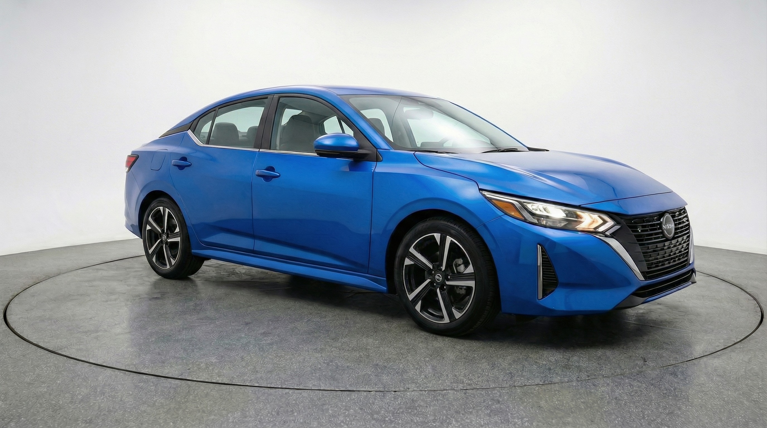 Thumbnail: 2025 Nissan Sentra - 1