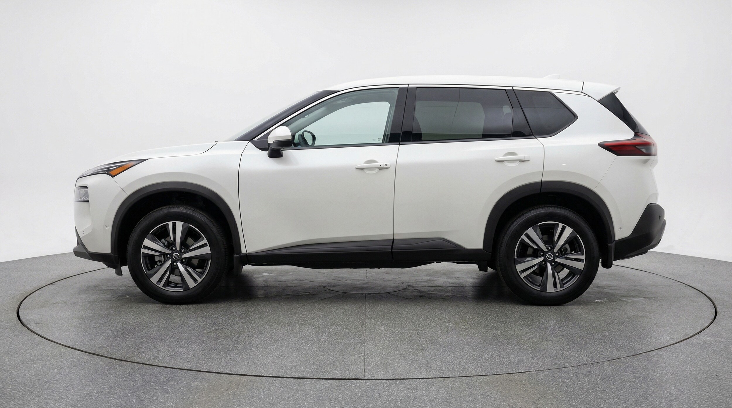 Thumbnail: 2025 Nissan Rogue - 4