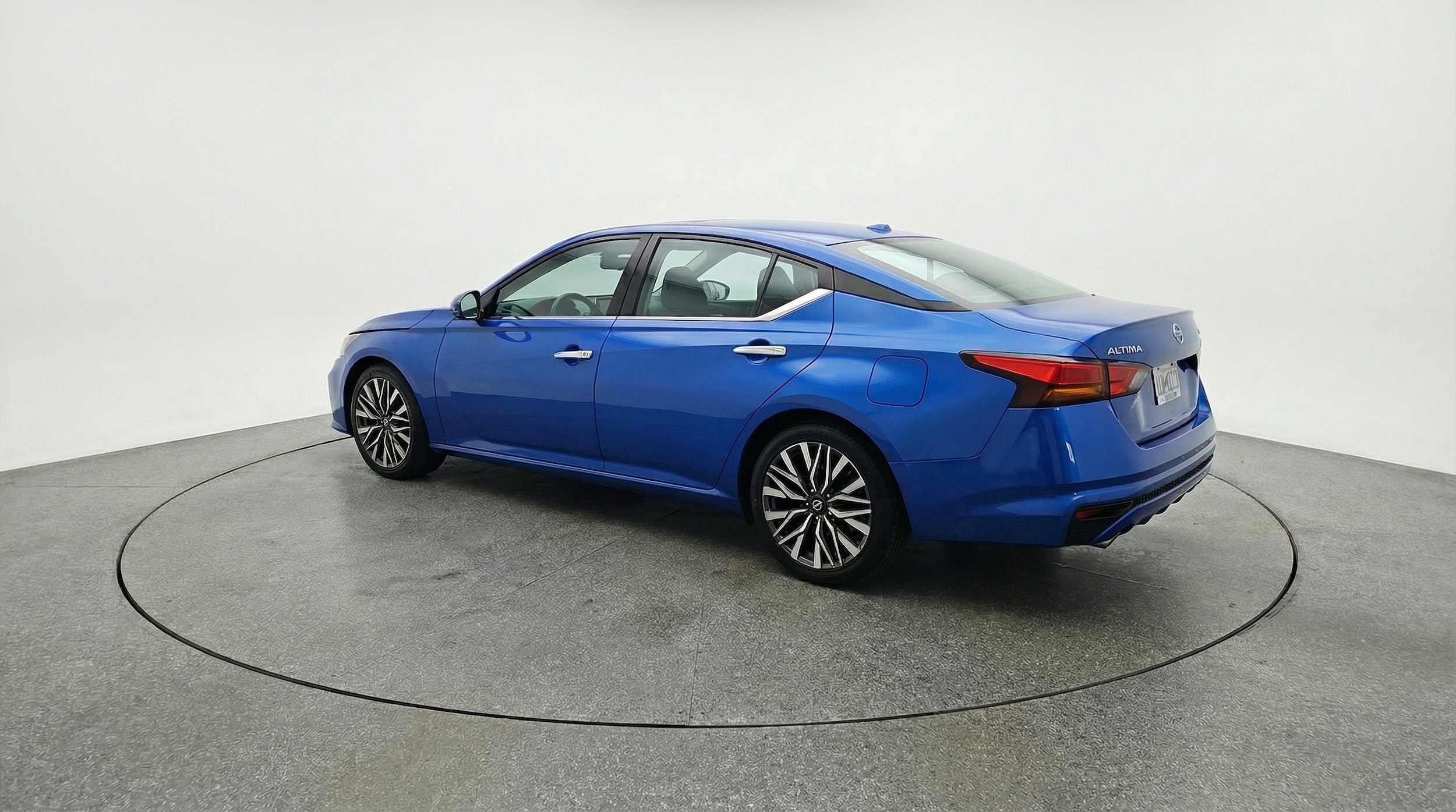 Thumbnail: 2025 Nissan Altima - 5