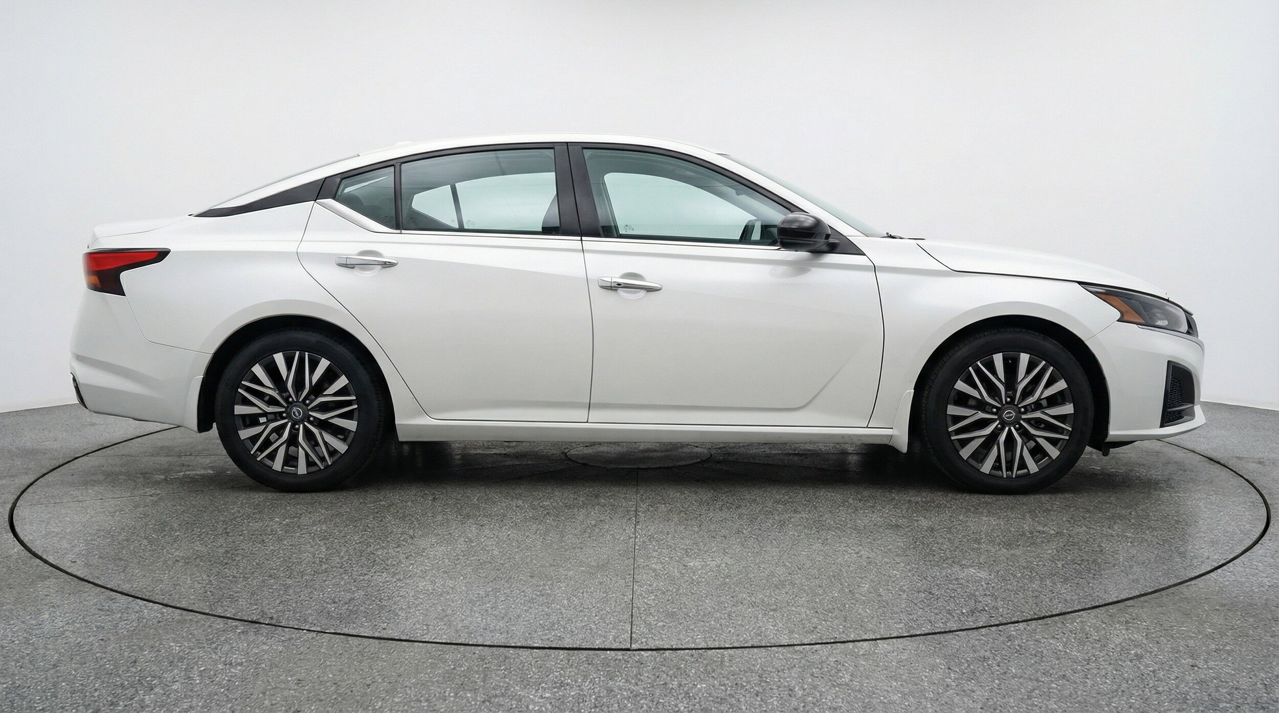 Thumbnail: 2025 Nissan Altima - 11