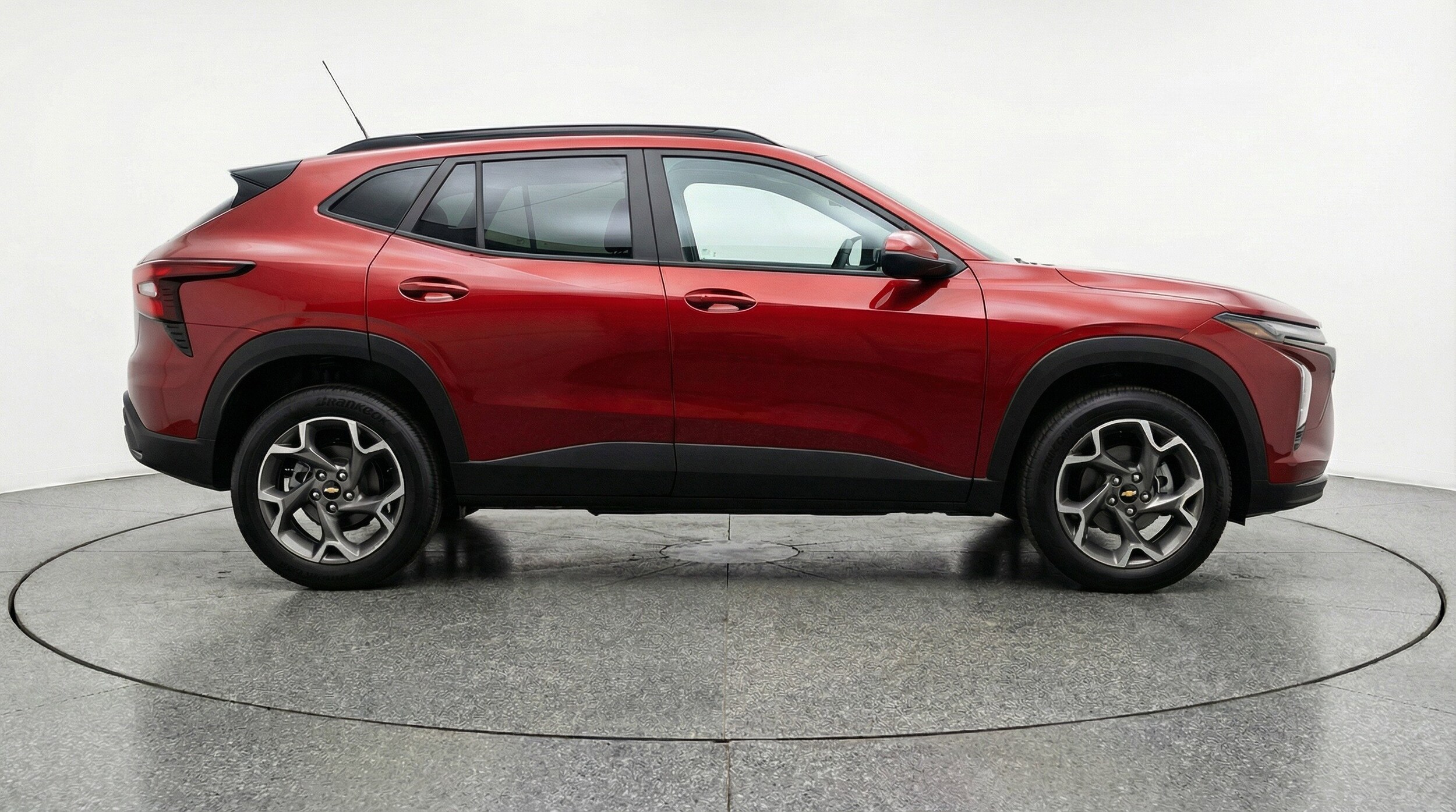 Thumbnail: 2025 Chevrolet Trax - 11