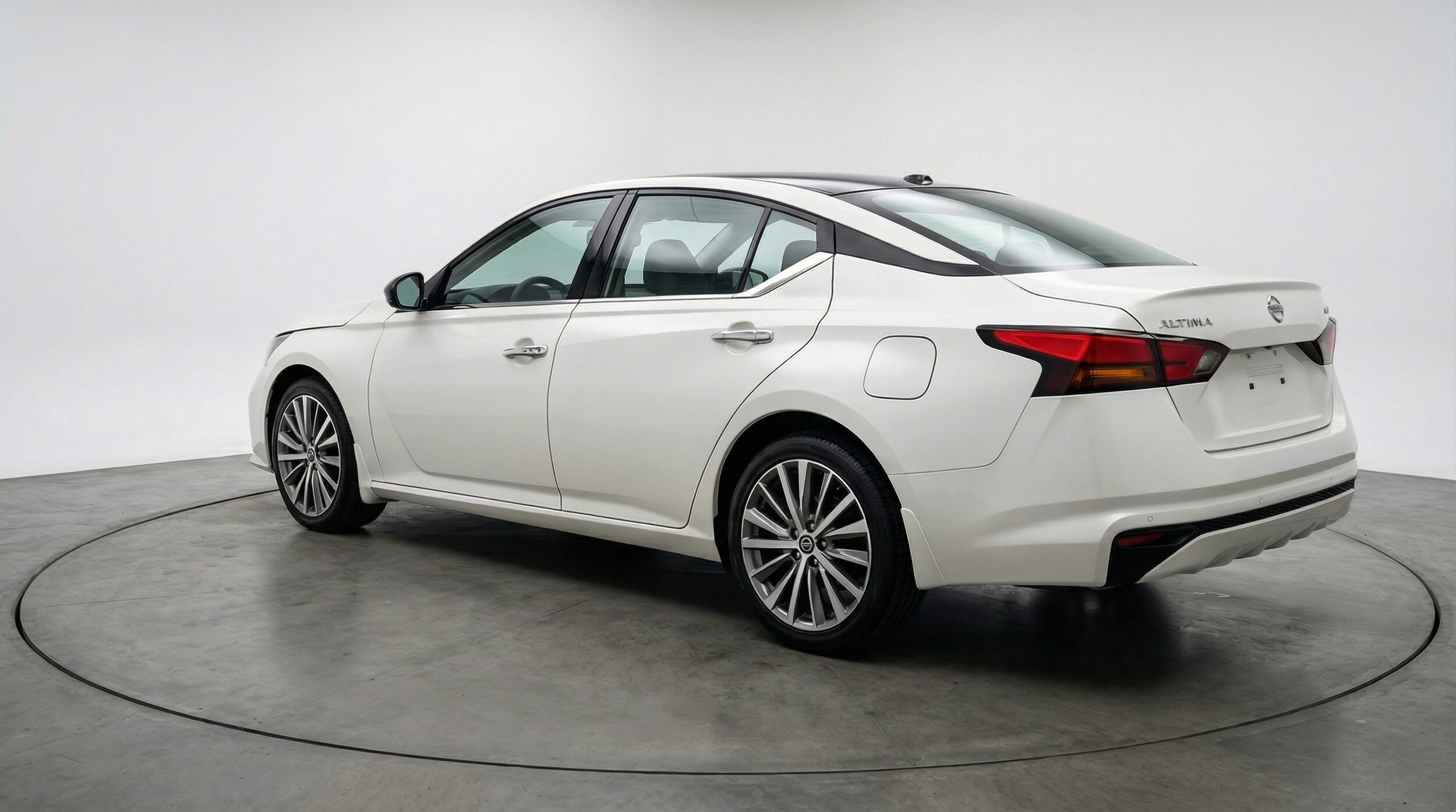 Thumbnail: 2025 Nissan Altima - 5