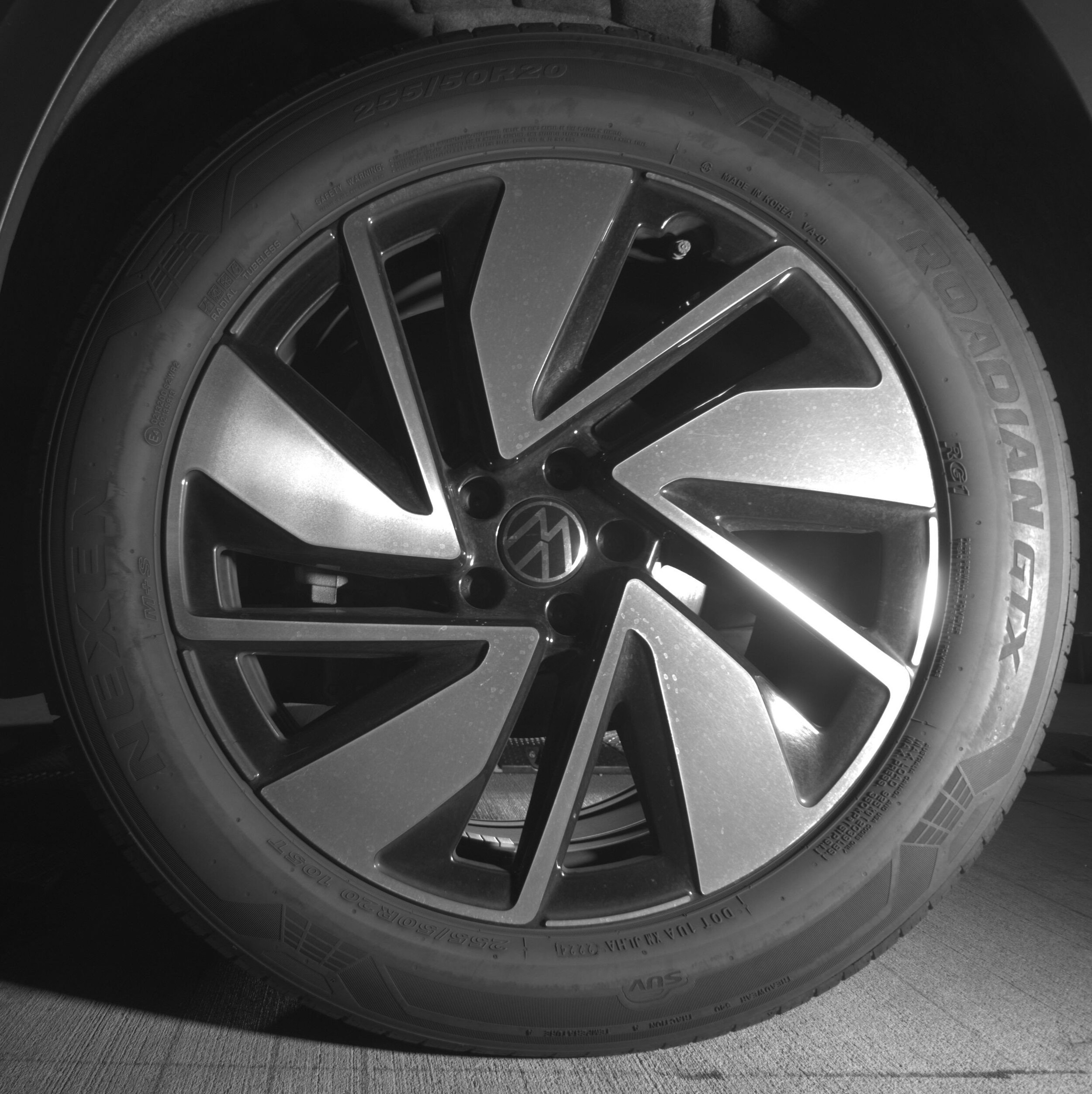 Thumbnail: 2025 Volkswagen Atlas - 14