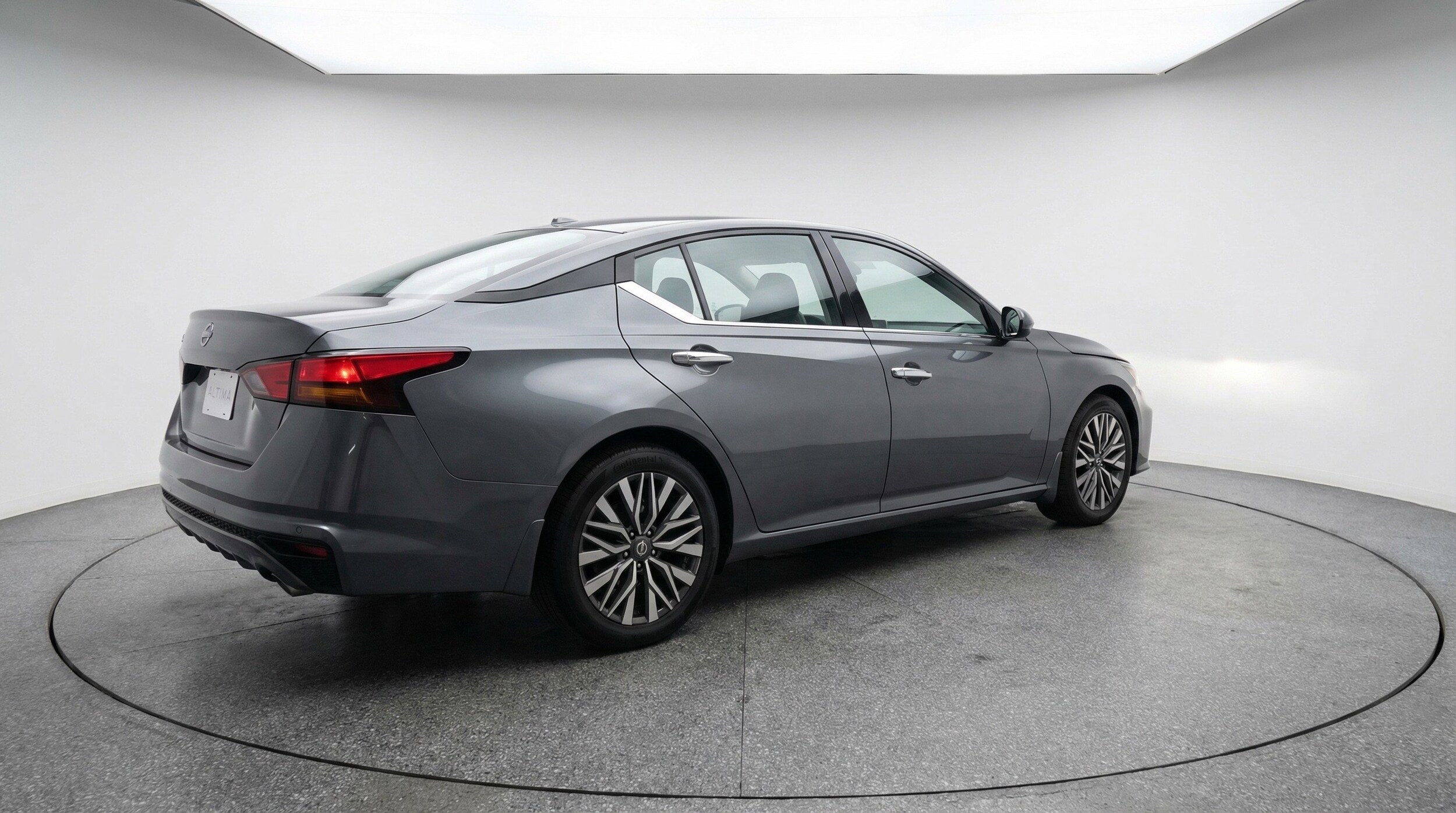 Thumbnail: 2025 Nissan Altima - 9