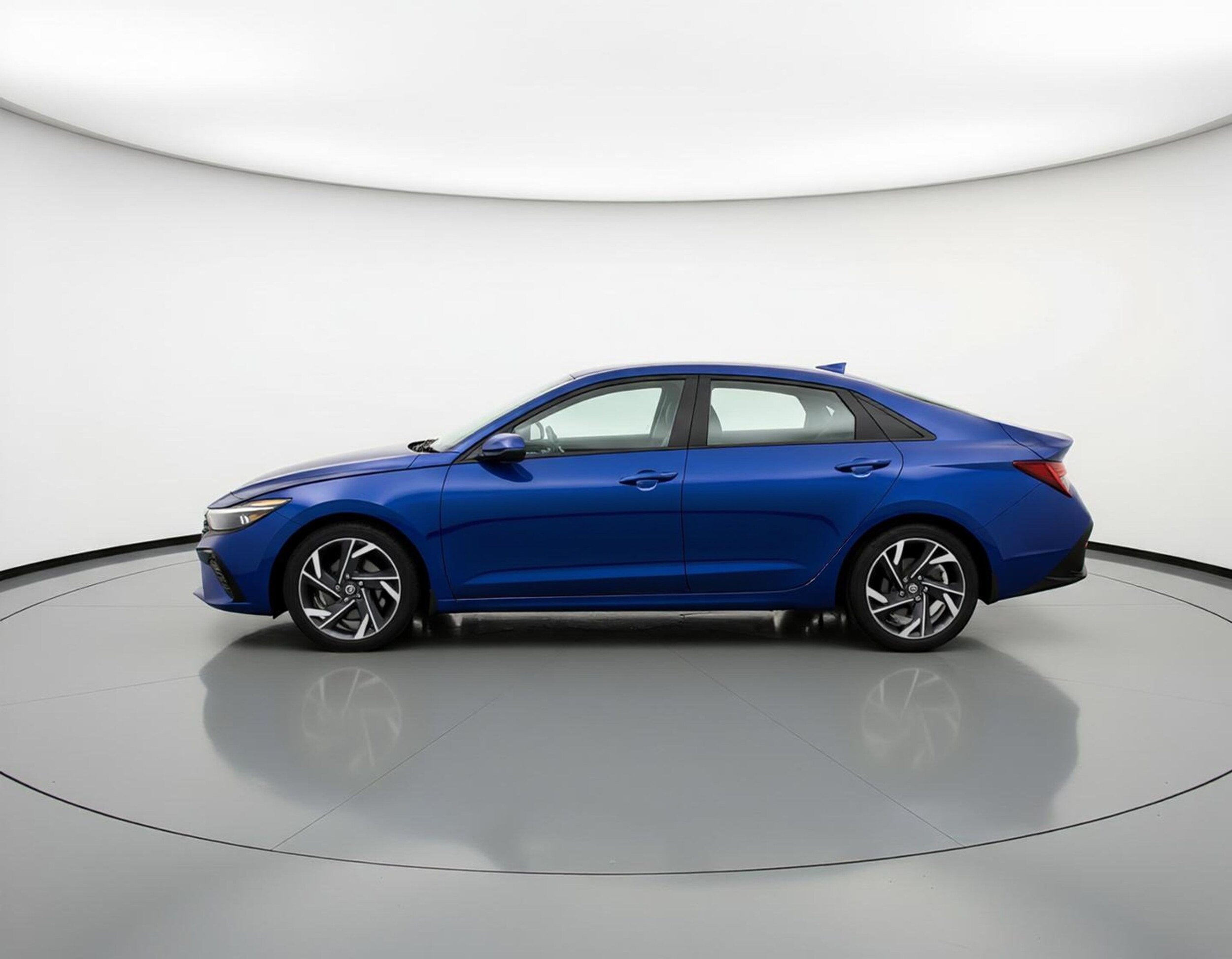 Thumbnail: 2025 Hyundai Elantra - 4