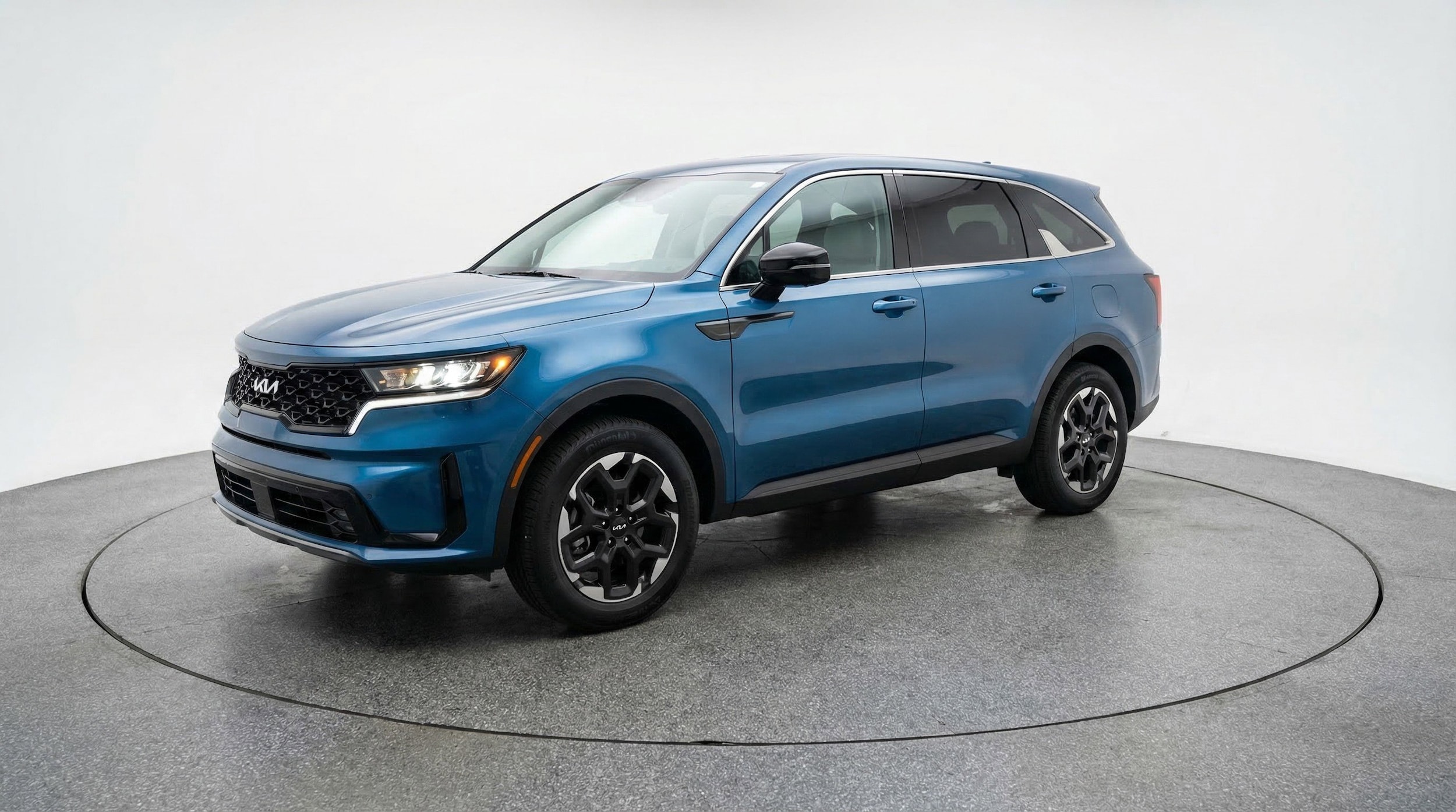 Thumbnail: 2024 Kia Sorento - 3