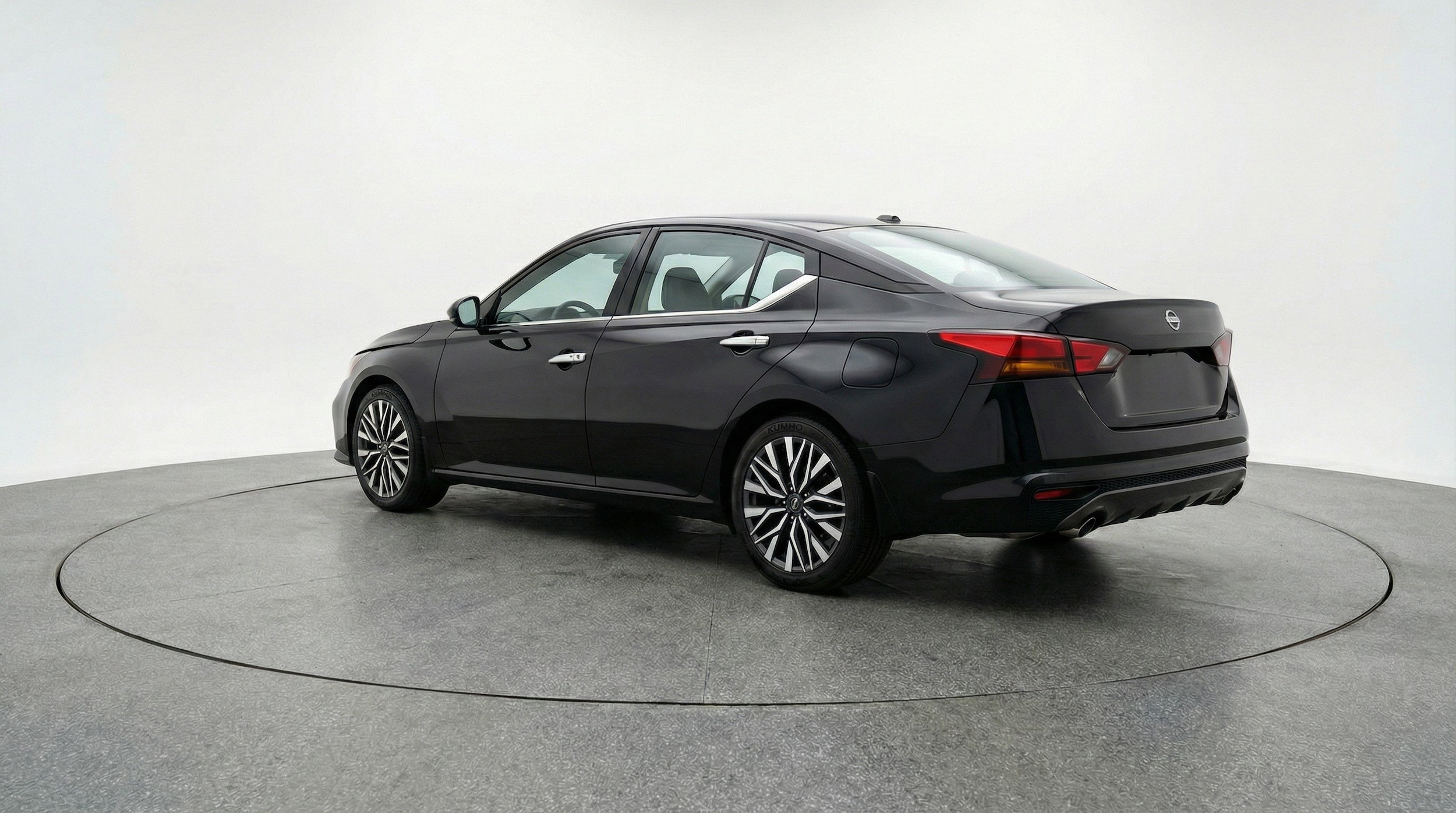 Thumbnail: 2025 Nissan Altima - 6