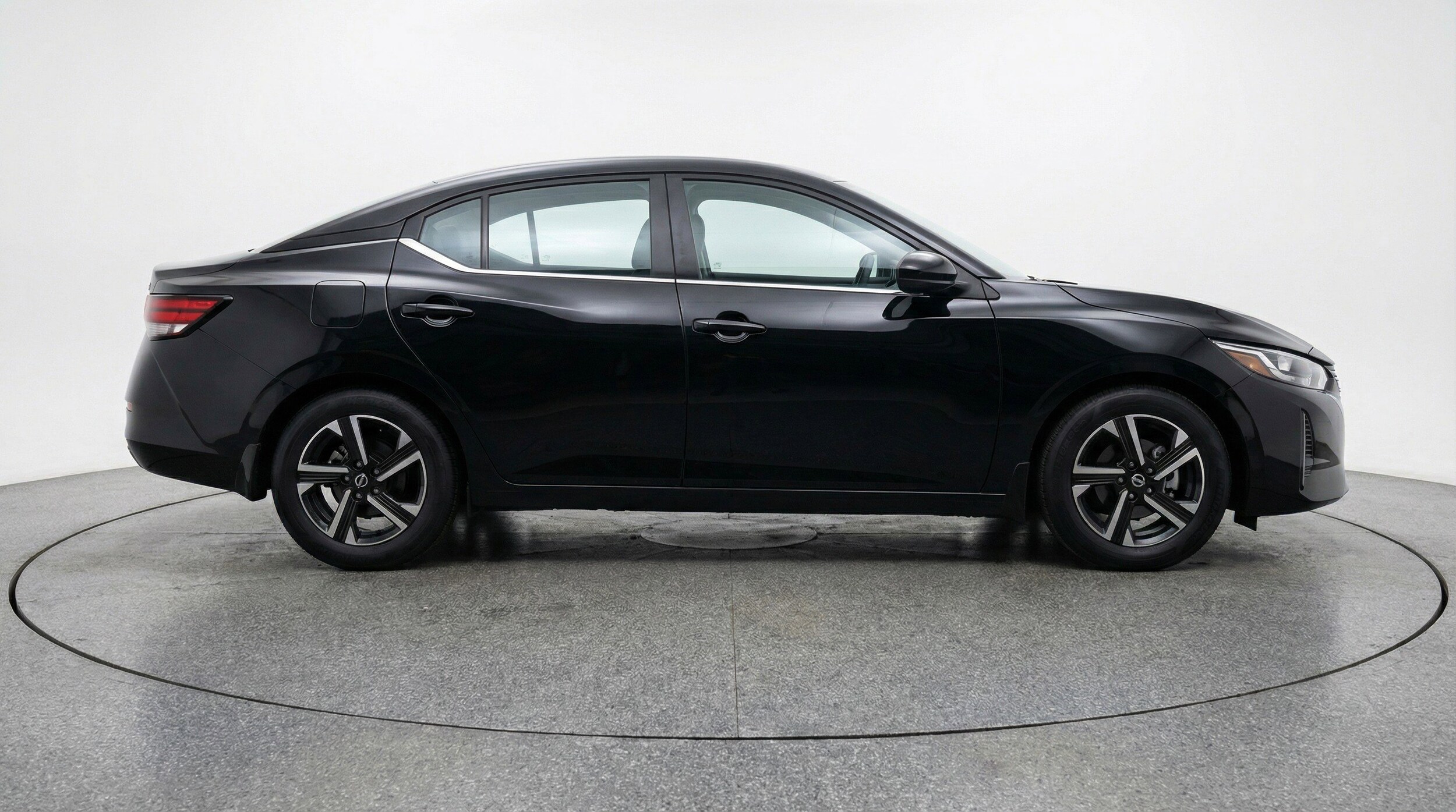 Thumbnail: 2025 Nissan Sentra - 11