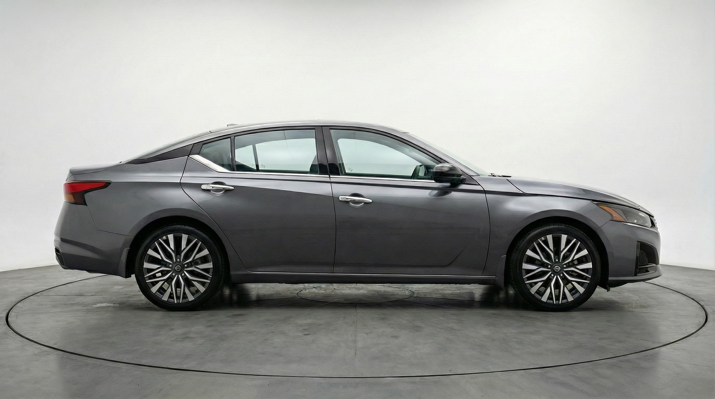 Thumbnail: 2025 Nissan Altima - 8