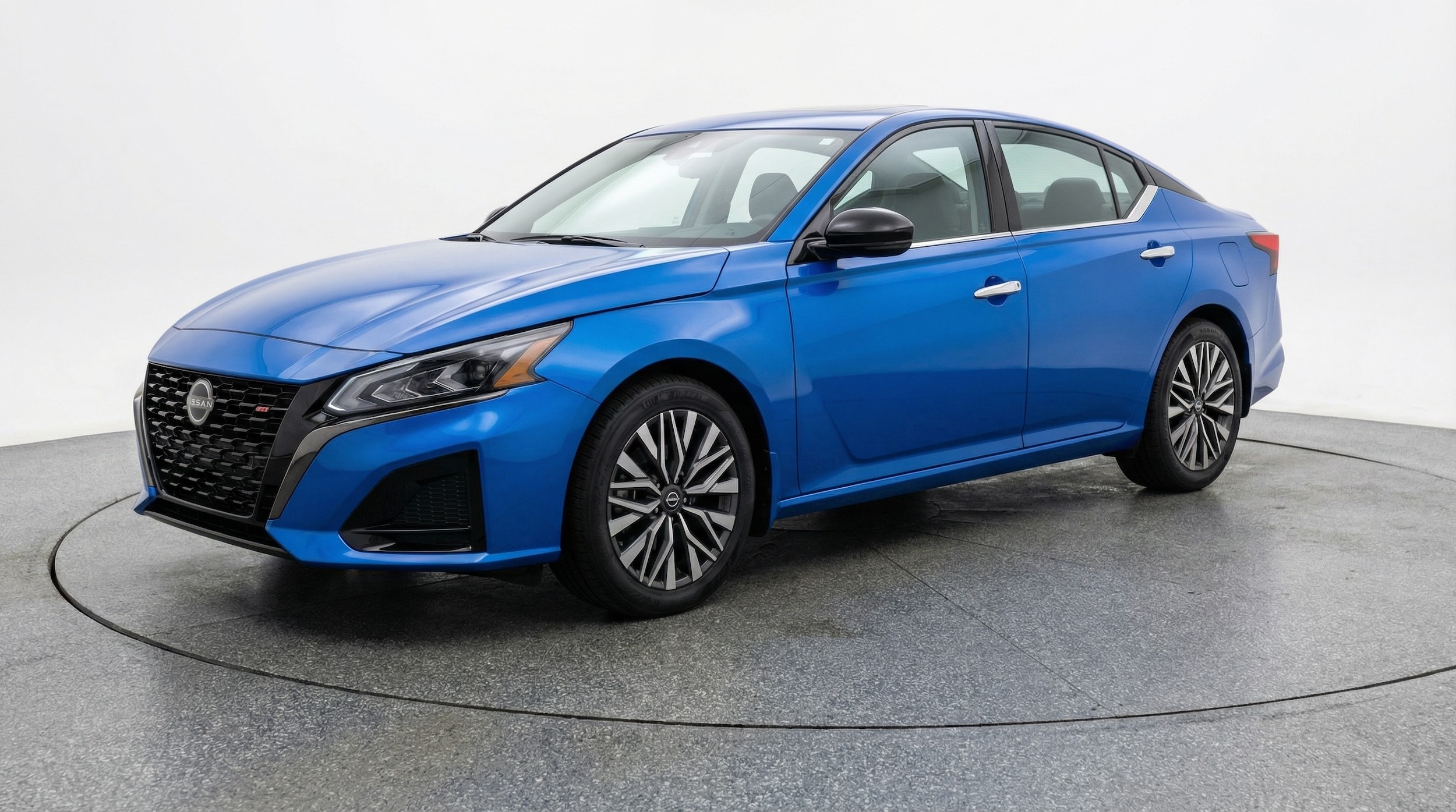 Thumbnail: 2025 Nissan Altima - 3