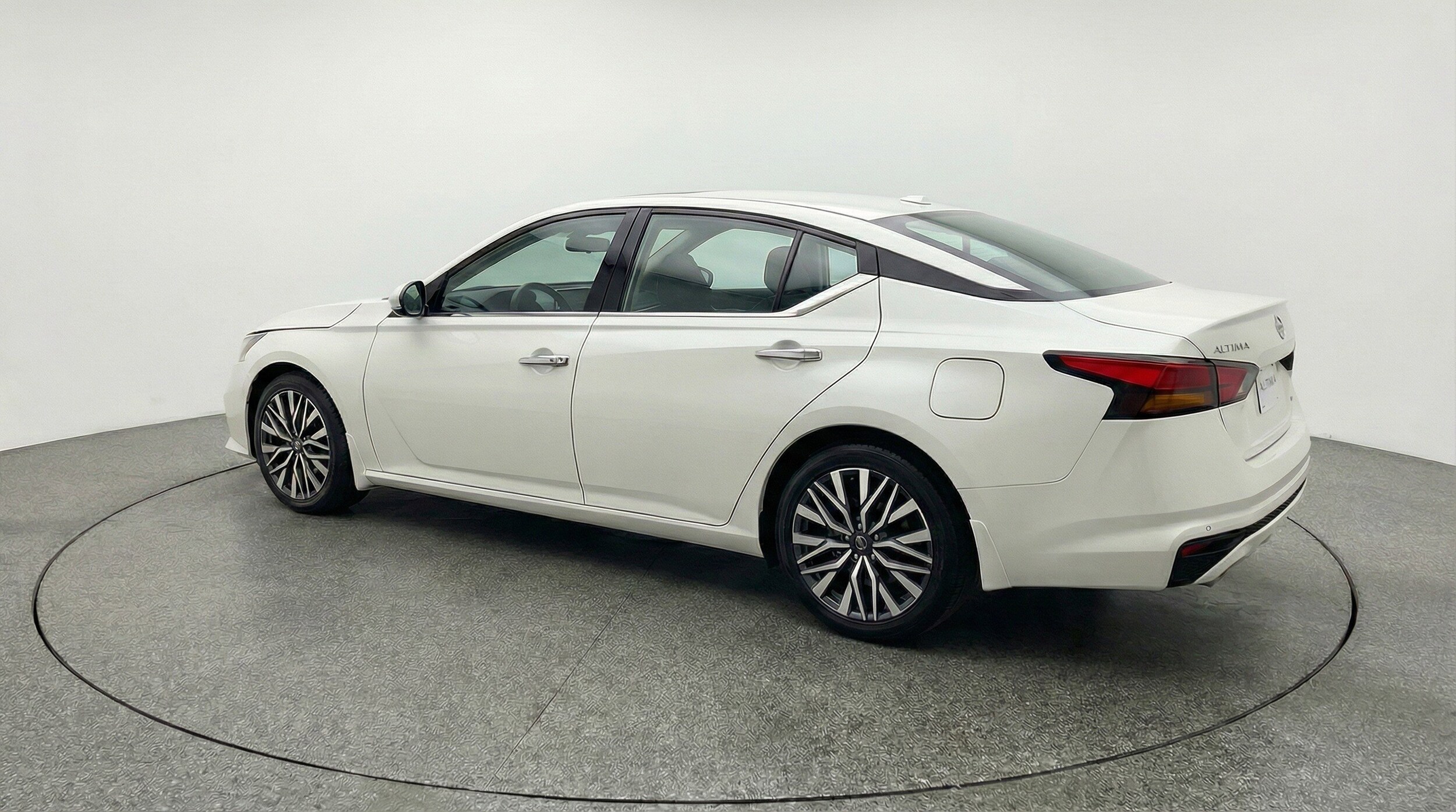 Thumbnail: 2025 Nissan Altima - 6