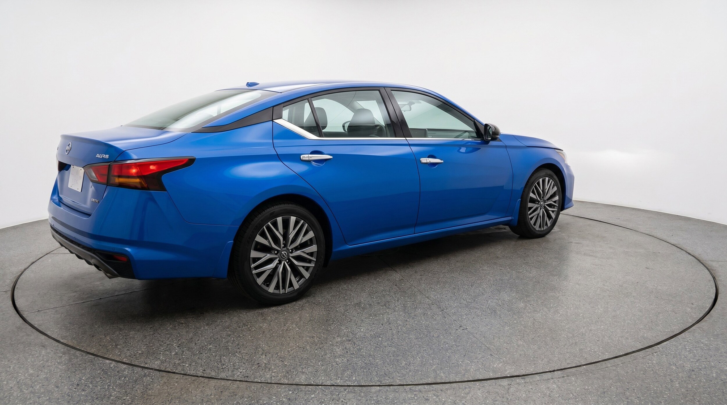 Thumbnail: 2025 Nissan Altima - 9