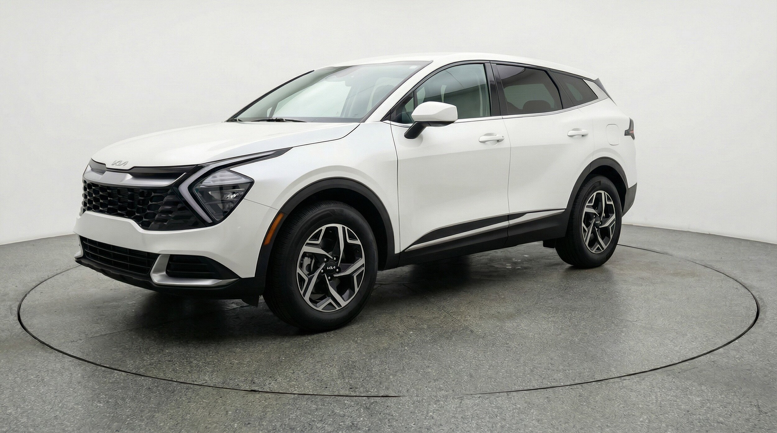 Thumbnail: 2025 Kia Sportage - 3