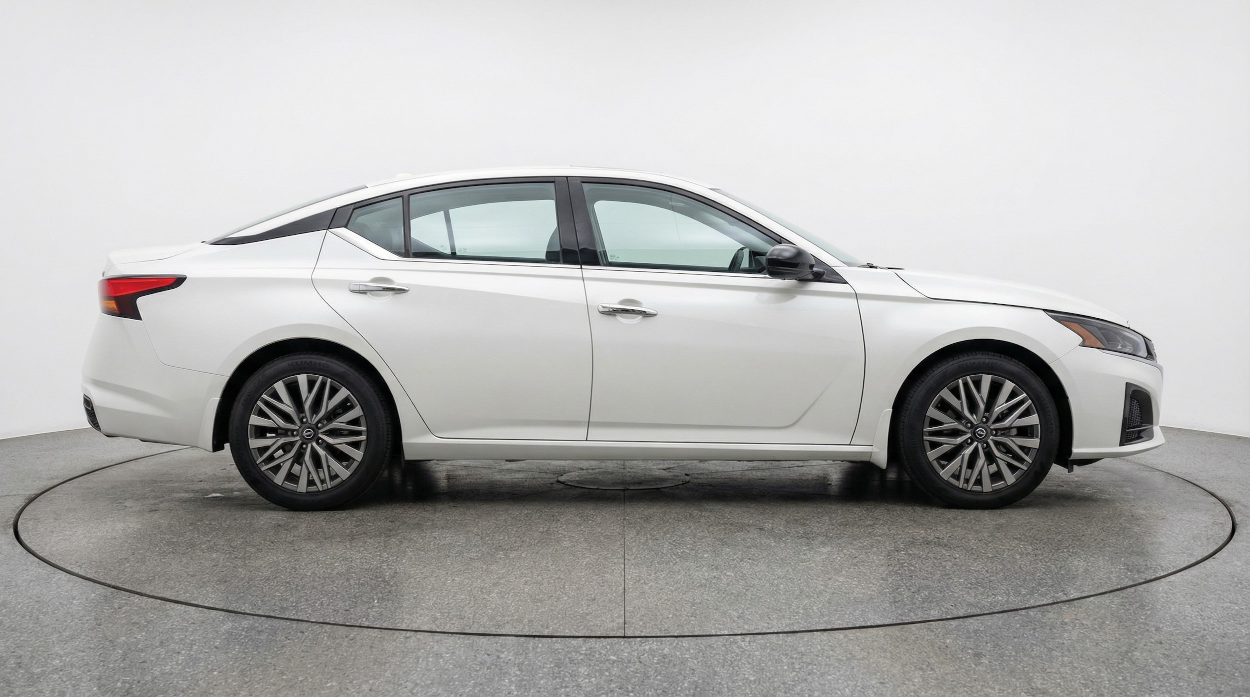 Thumbnail: 2025 Nissan Altima - 8