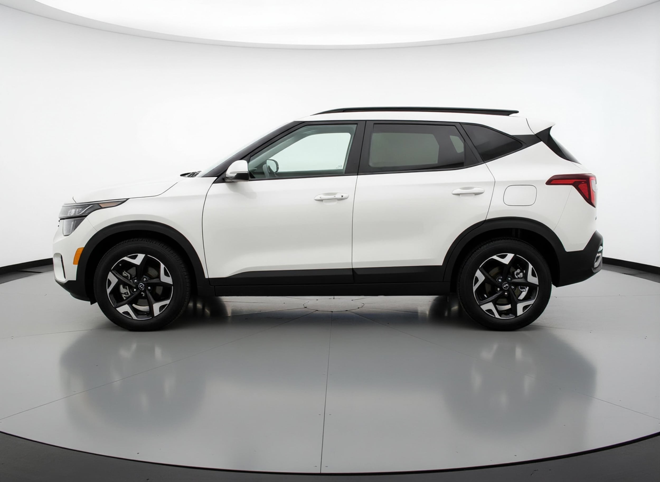 Thumbnail: 2025 Kia Seltos - 4