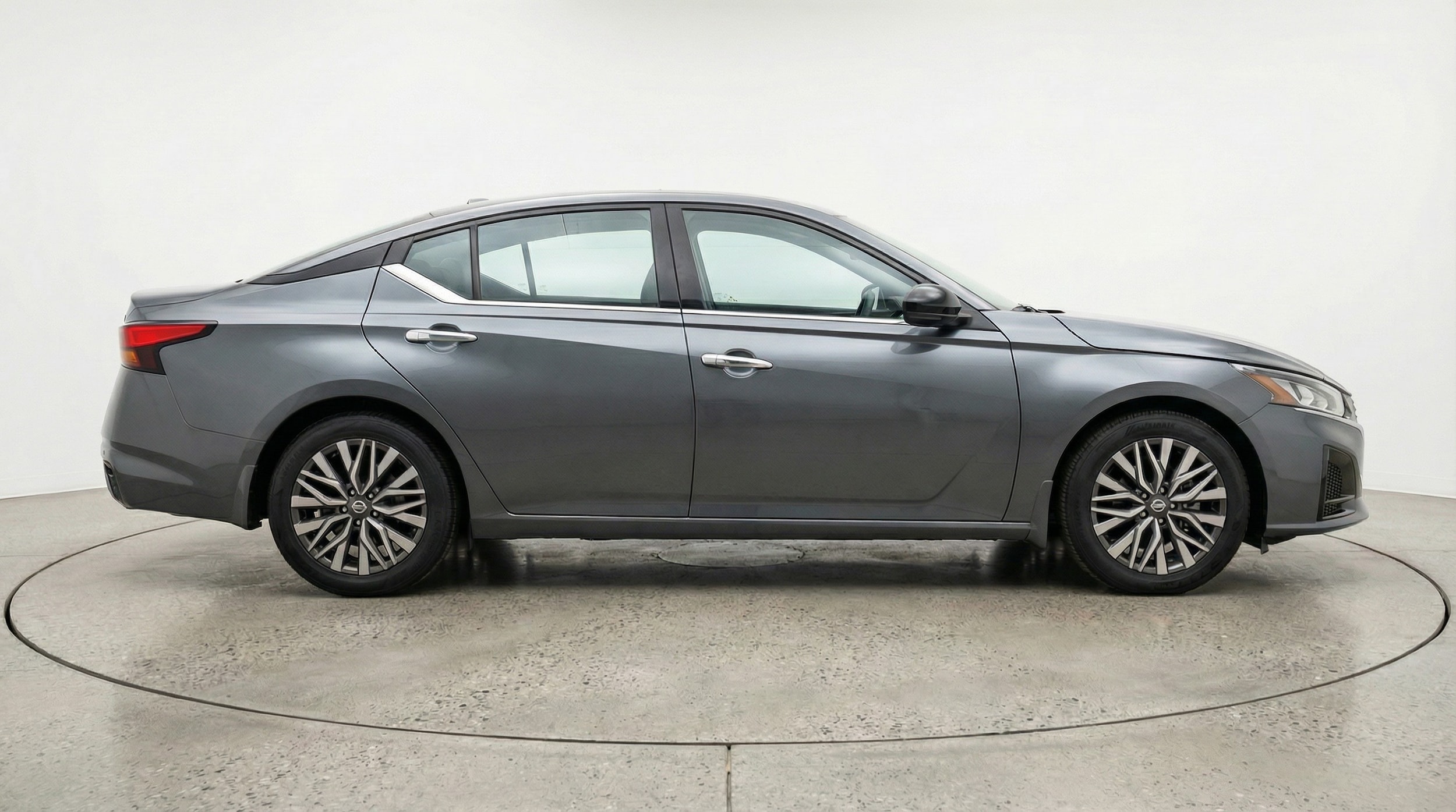 Thumbnail: 2025 Nissan Altima - 8