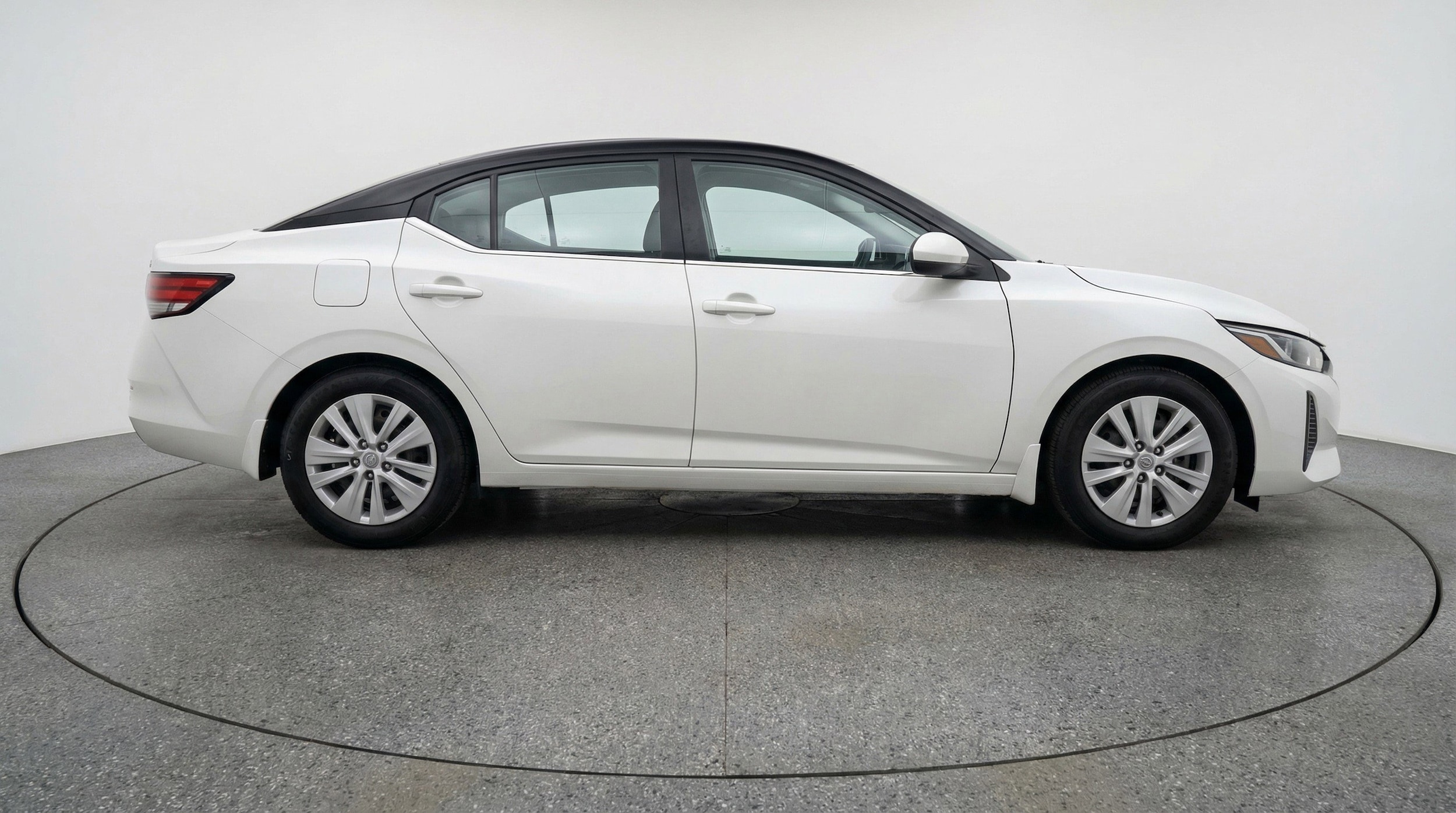 Thumbnail: 2025 Nissan Sentra - 11