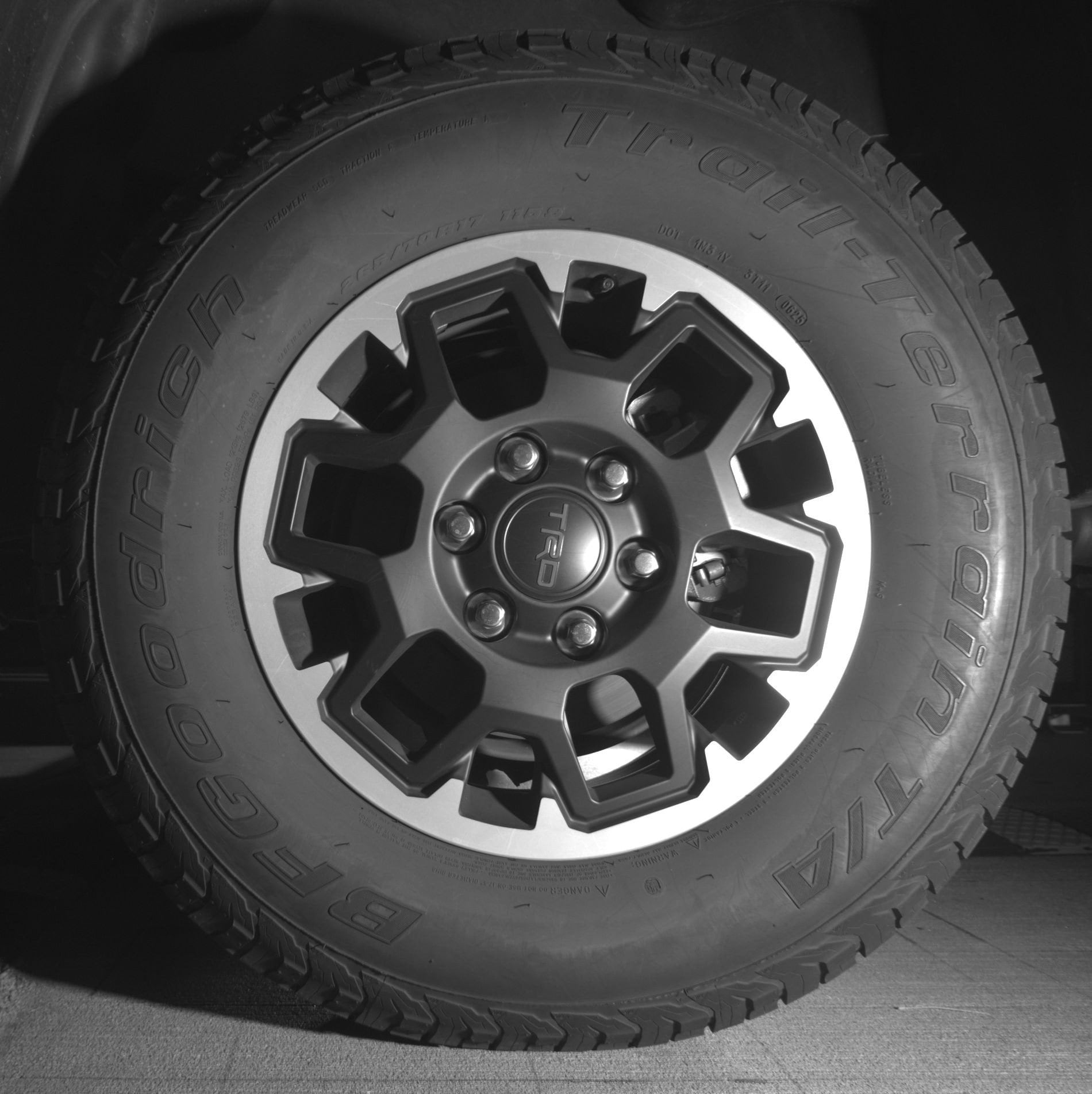 Thumbnail: 2025 Toyota Tacoma - 14