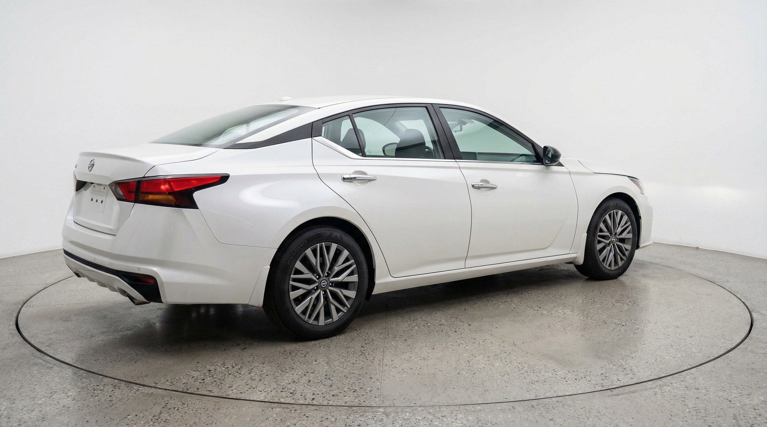 Thumbnail: 2025 Nissan Altima - 9