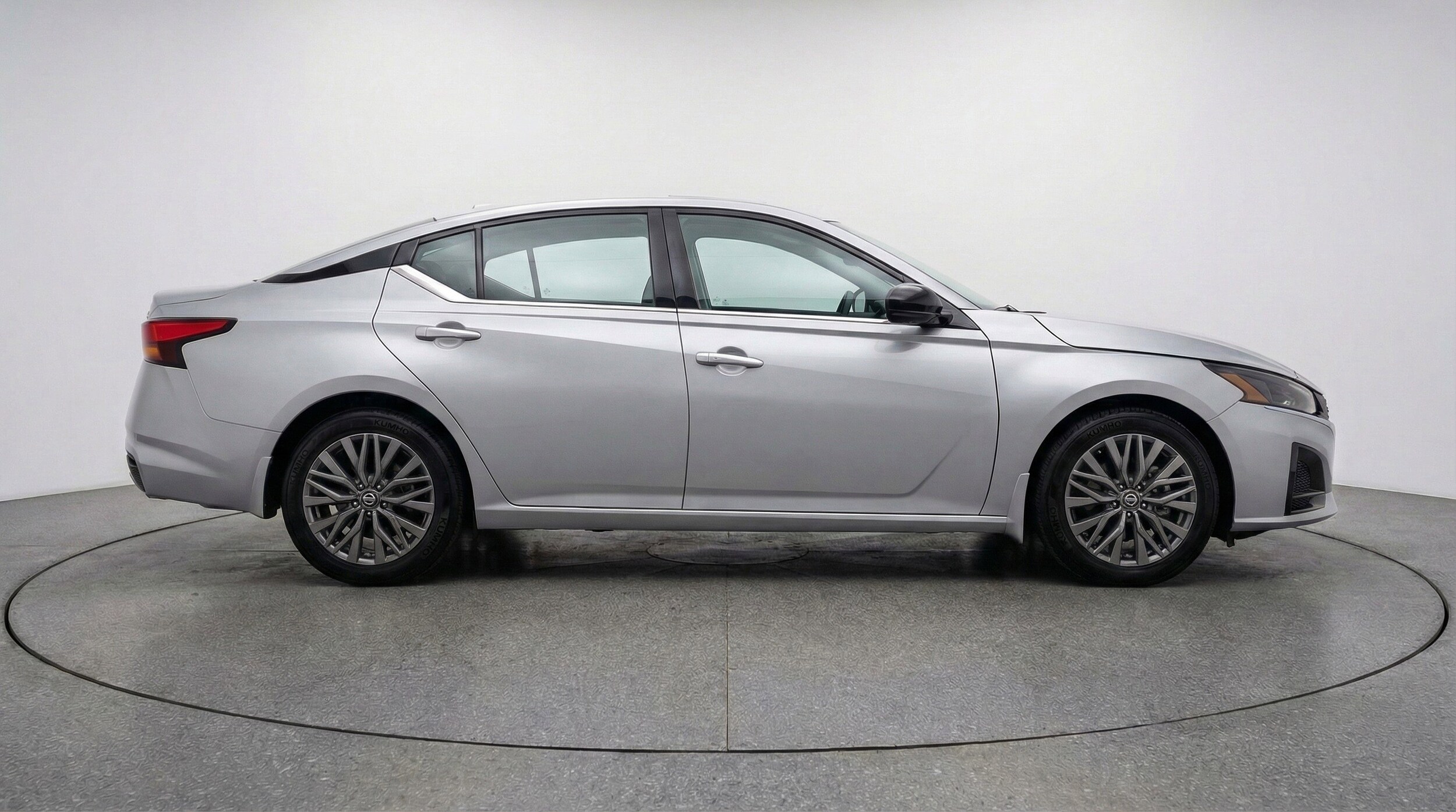 Thumbnail: 2025 Nissan Altima - 11