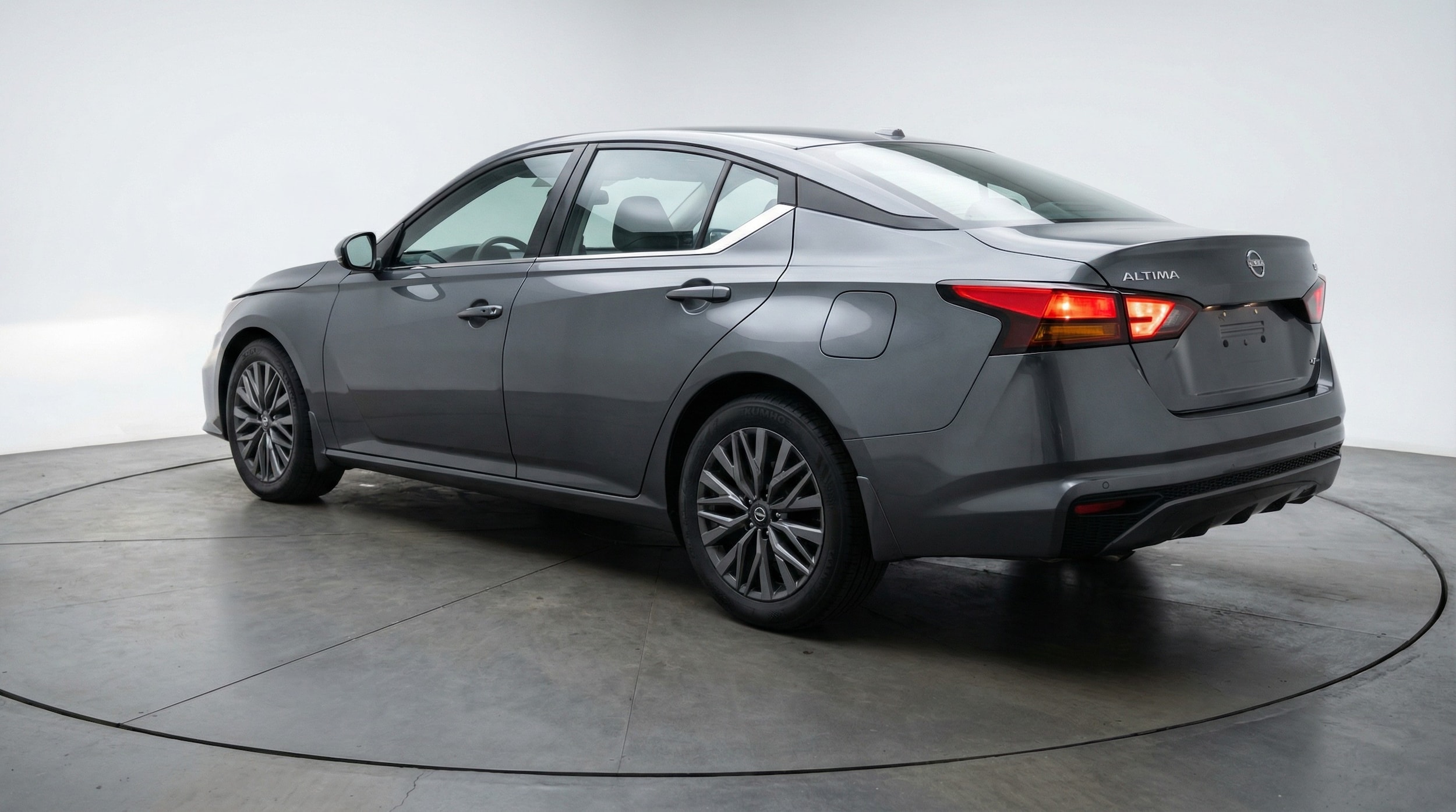 Thumbnail: 2025 Nissan Altima - 5