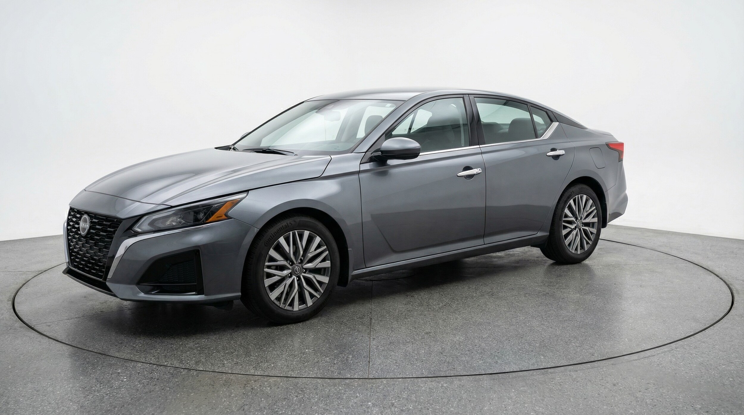 Thumbnail: 2025 Nissan Altima - 3