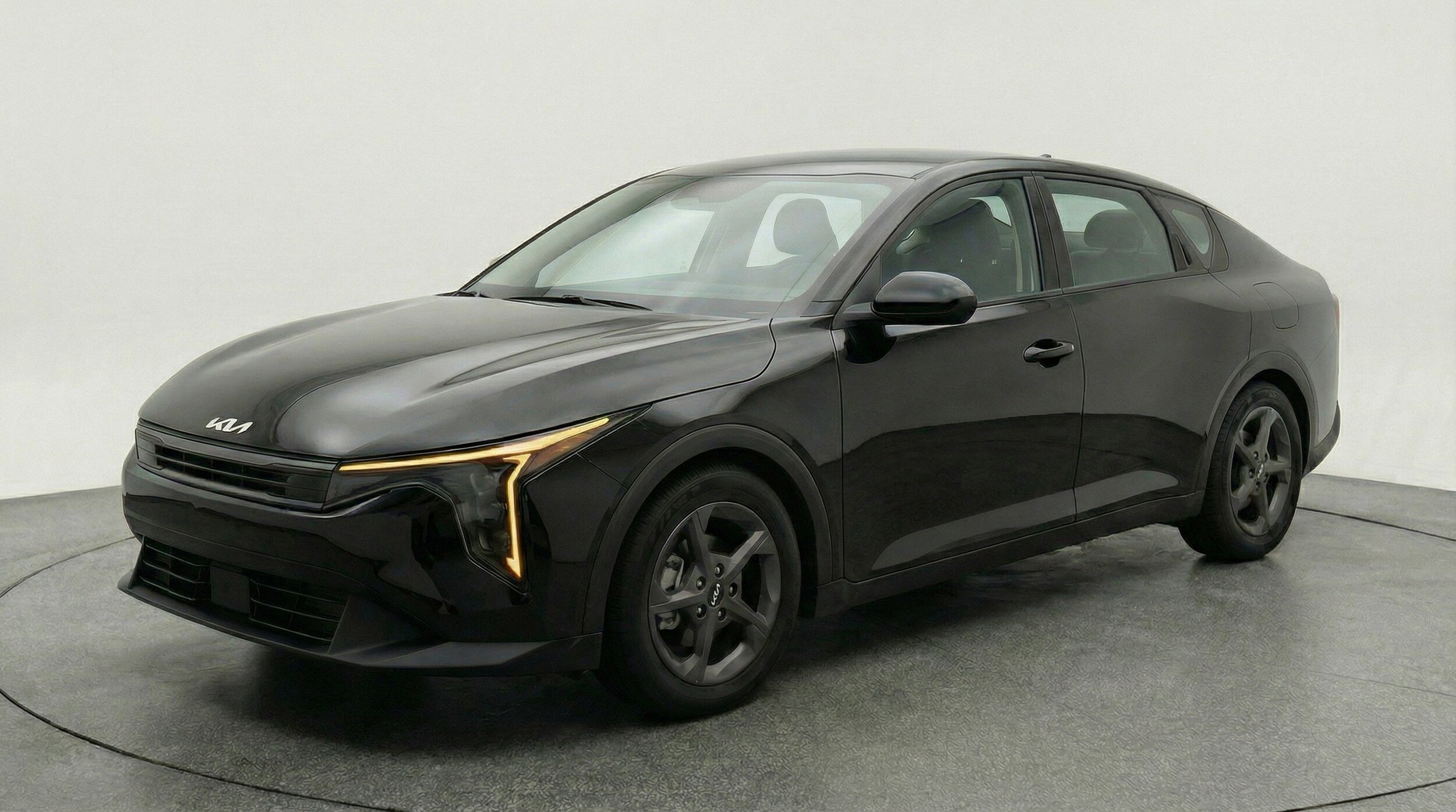 Thumbnail: 2025 Kia K4 - 3