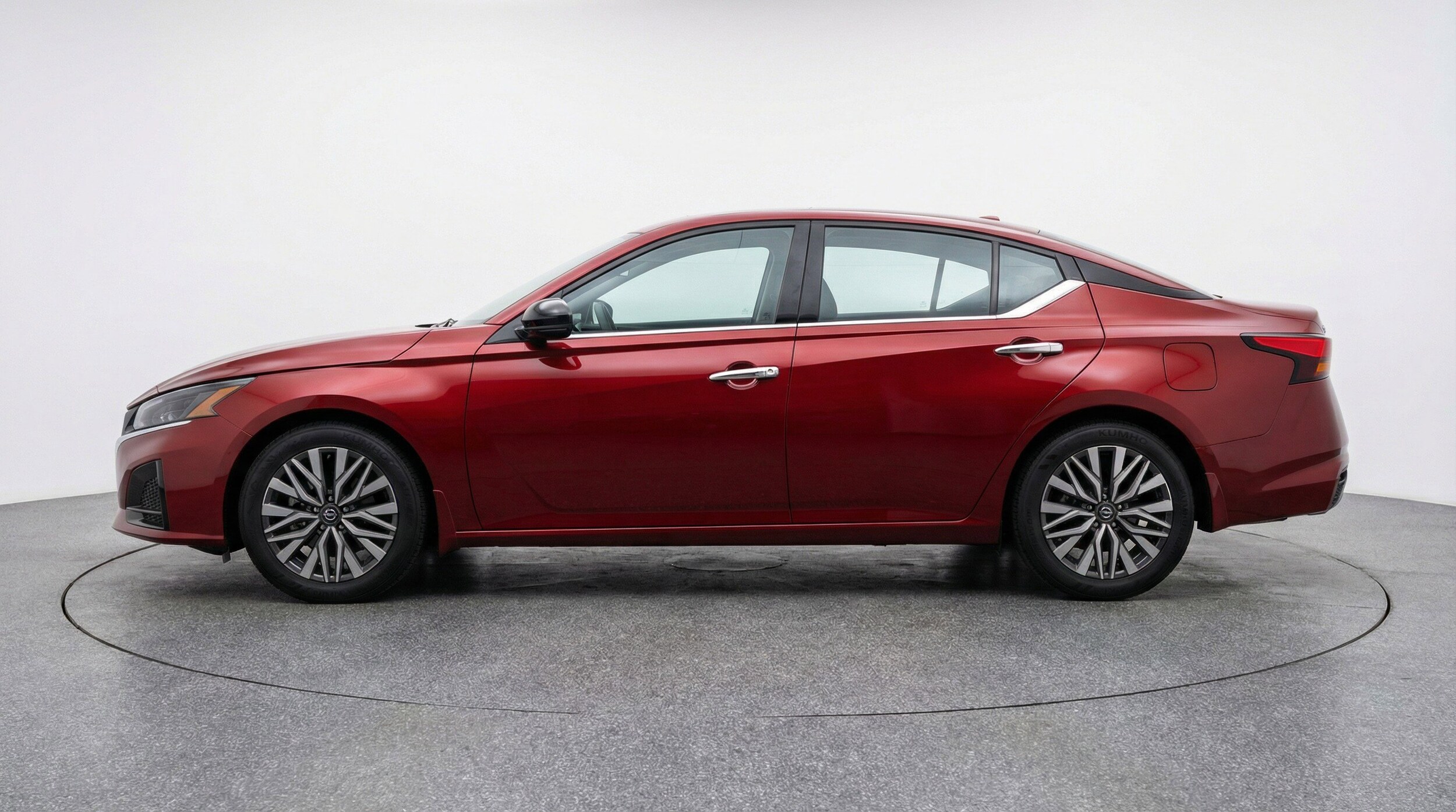 Thumbnail: 2025 Nissan Altima - 5