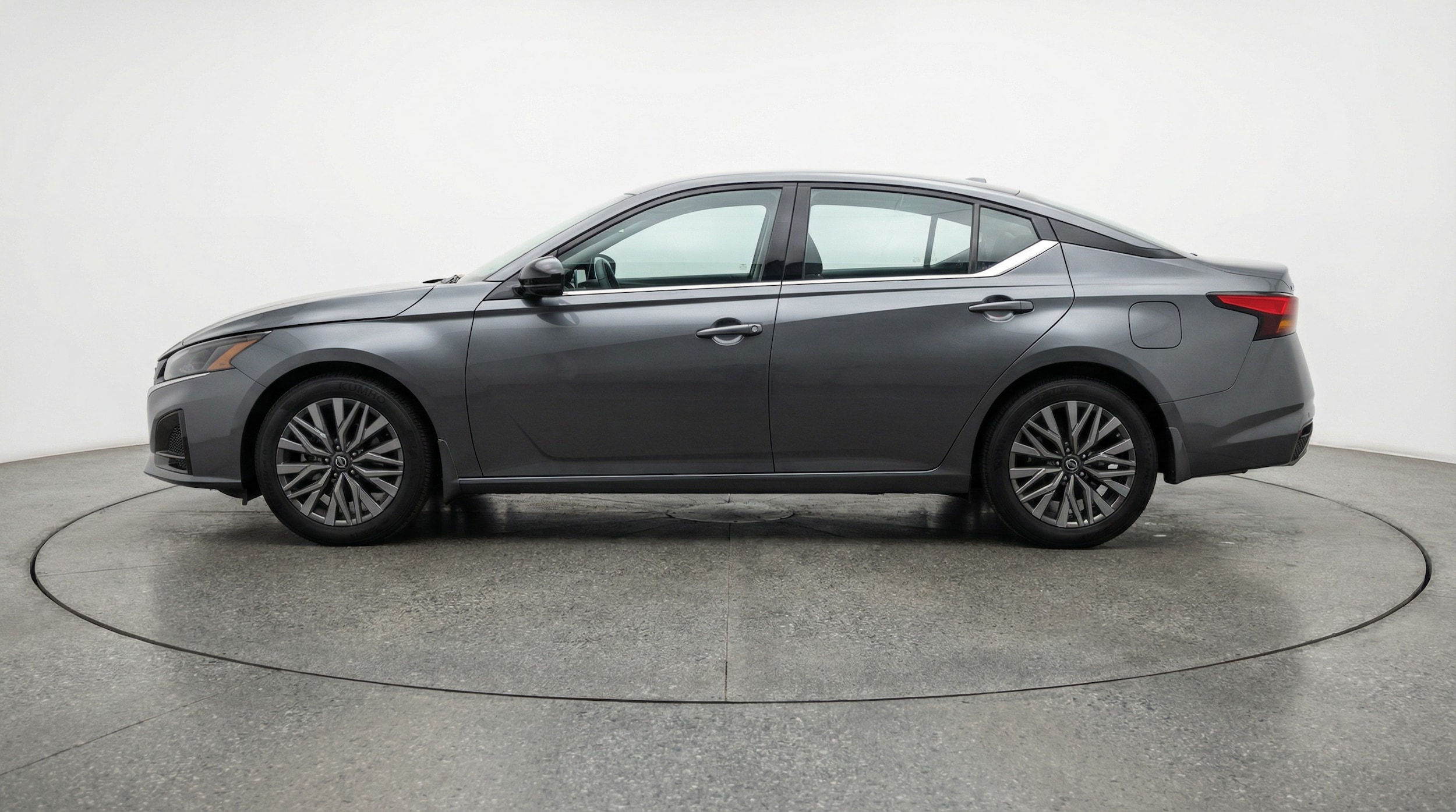 Thumbnail: 2025 Nissan Altima - 4