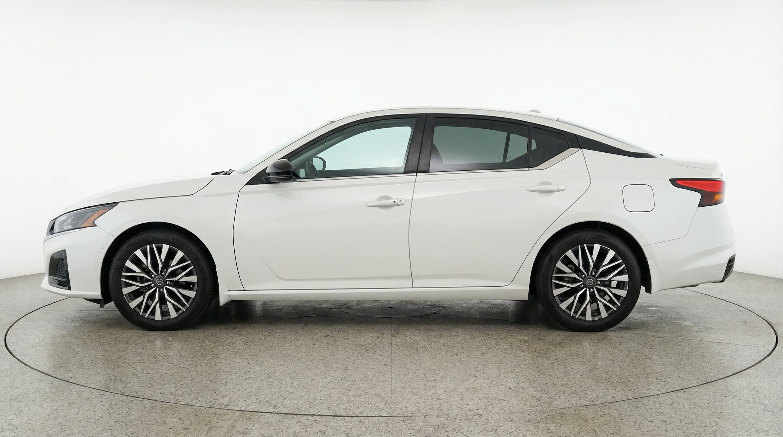 Thumbnail: 2025 Nissan Altima - 4