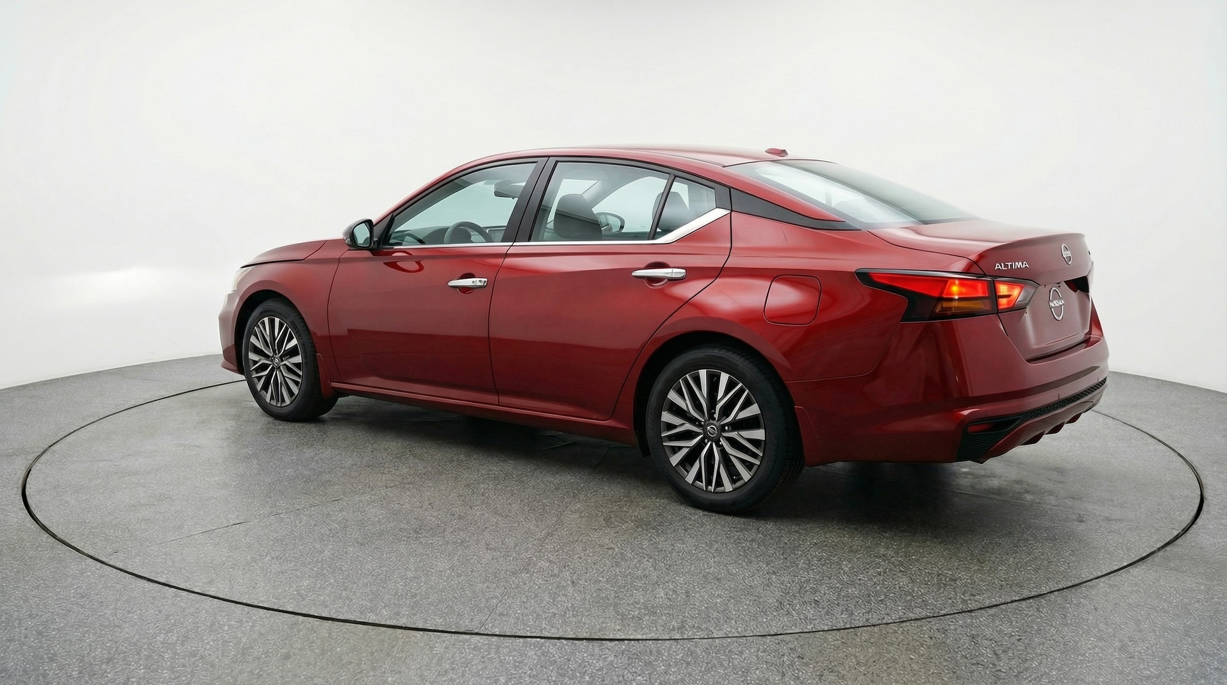 Thumbnail: 2025 Nissan Altima - 5