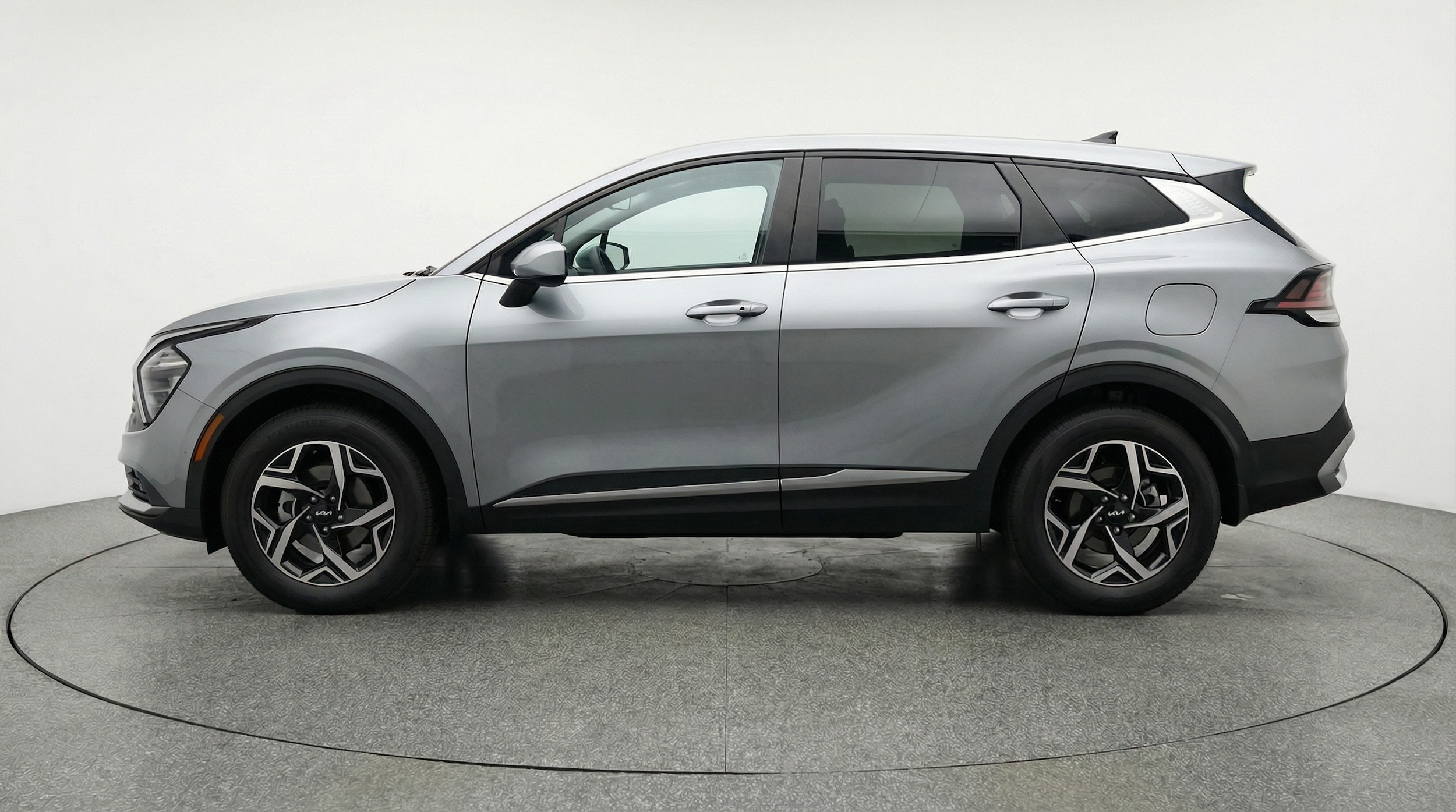 Thumbnail: 2025 Kia Sportage - 4