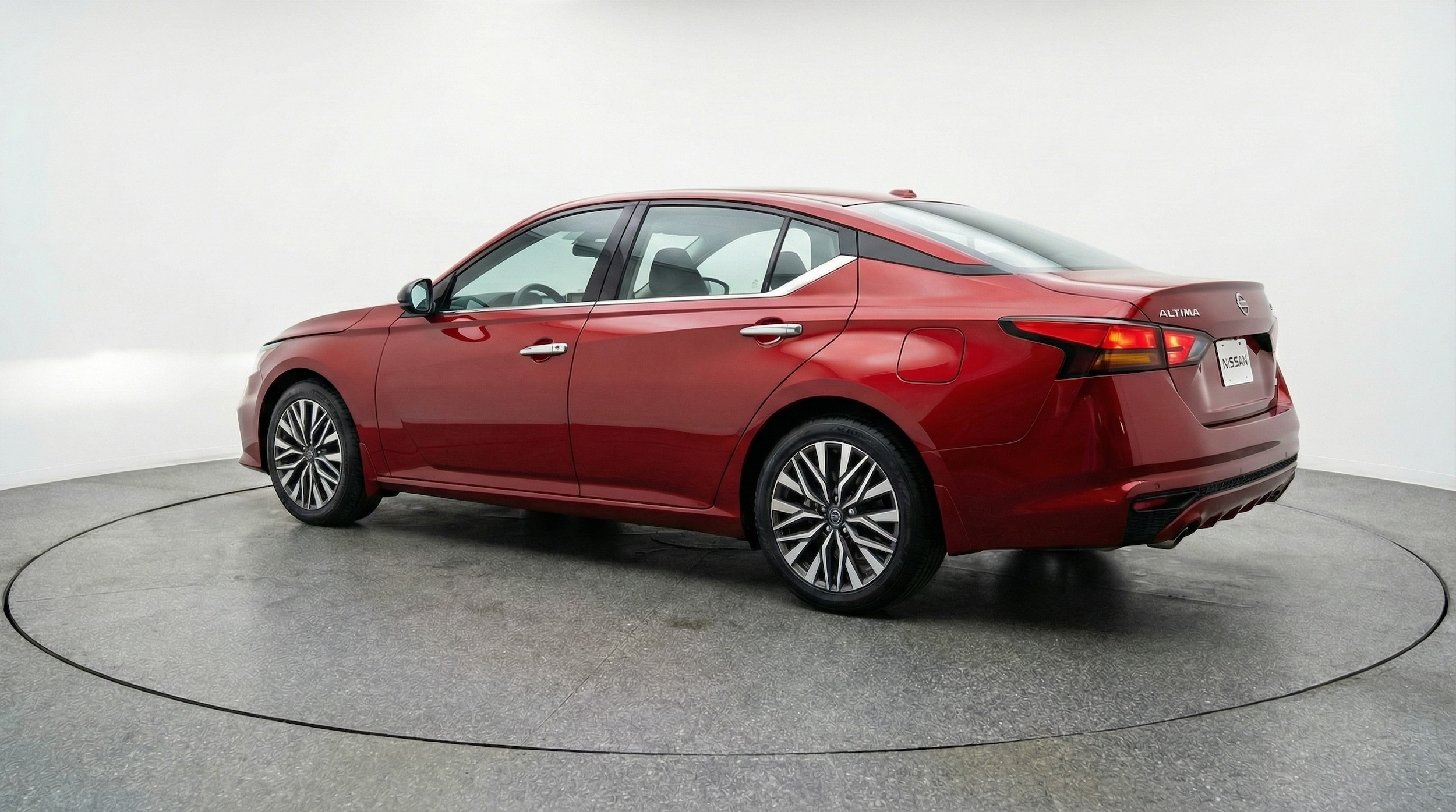 Thumbnail: 2025 Nissan Altima - 5