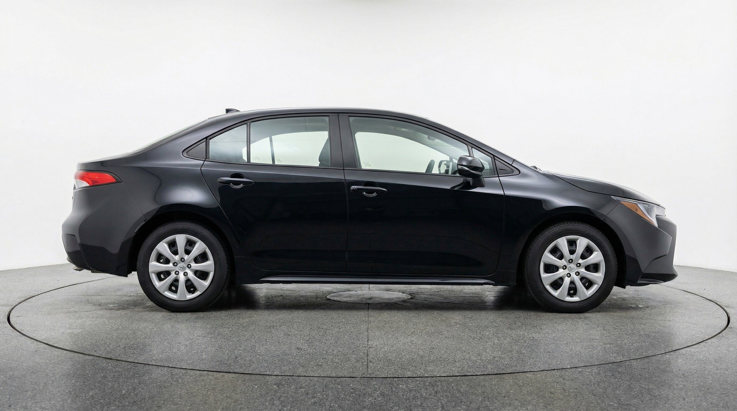 Thumbnail: 2025 Toyota Corolla - 11