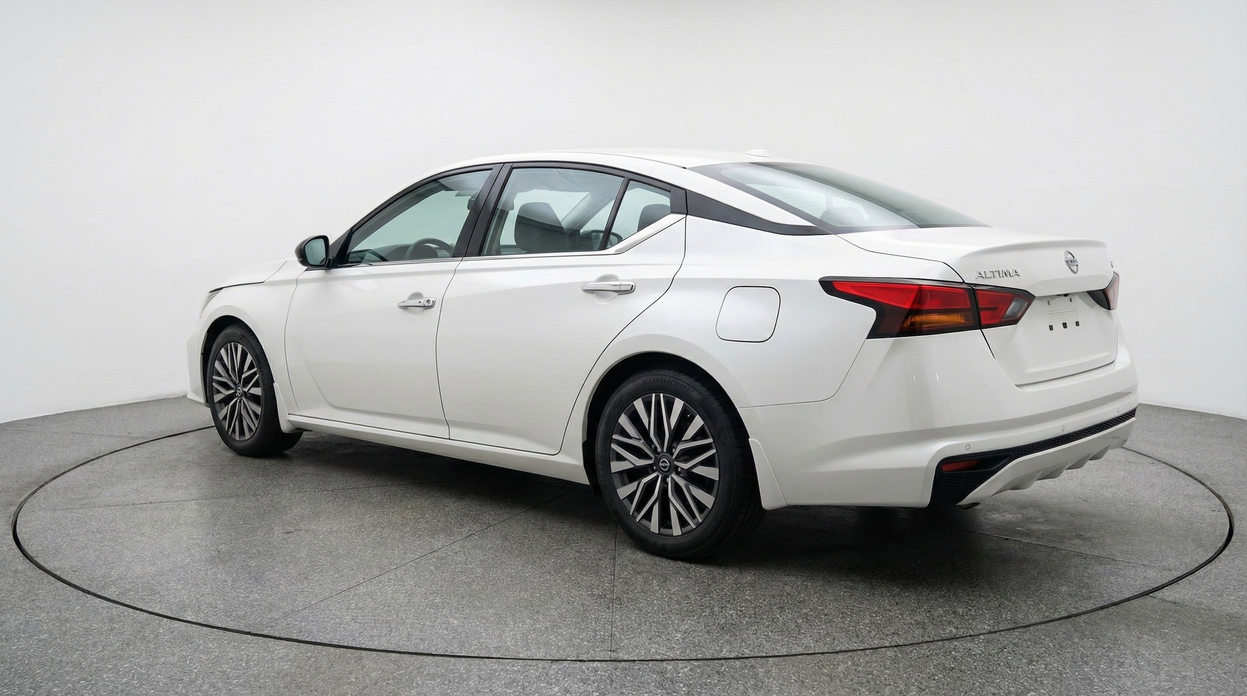 Thumbnail: 2025 Nissan Altima - 6