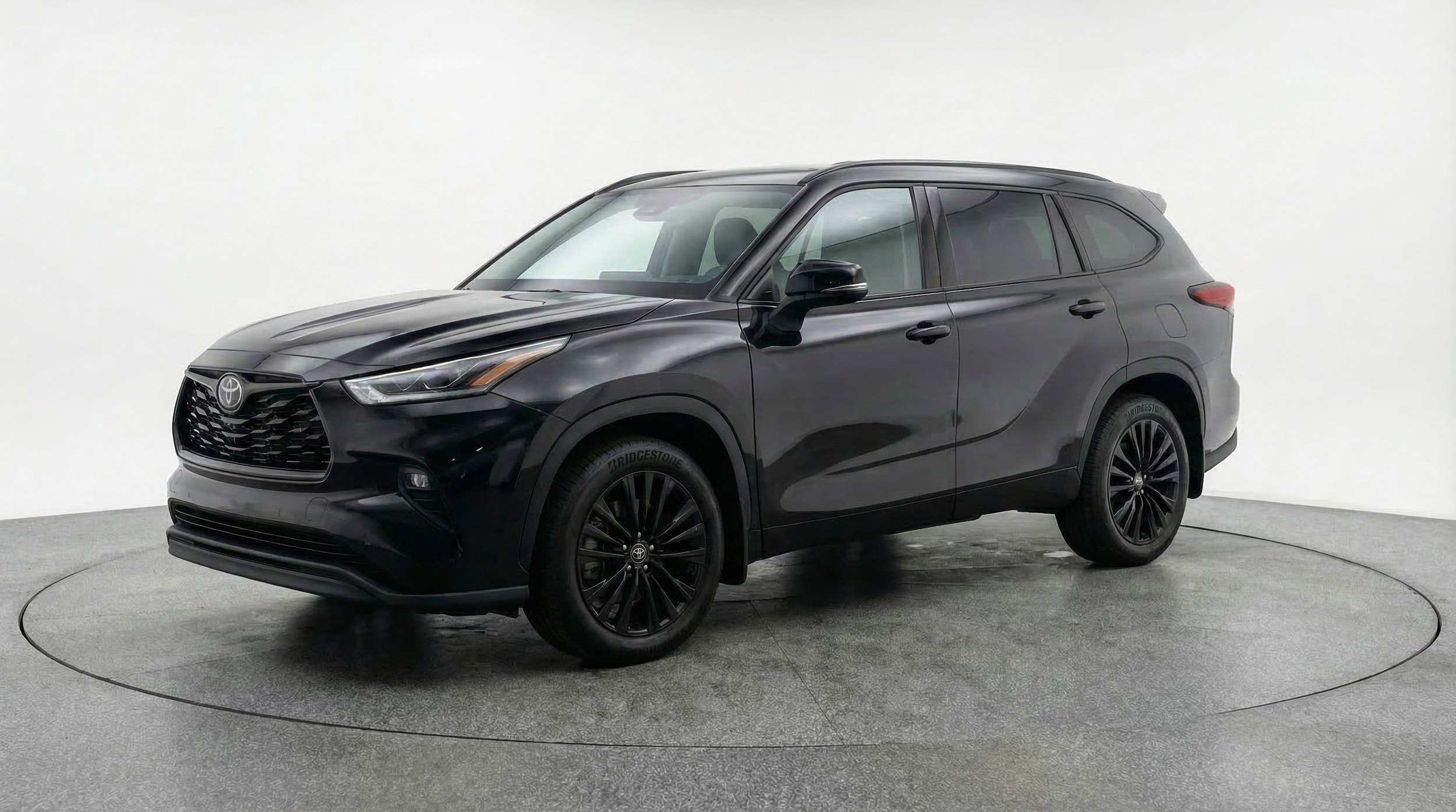 Thumbnail: 2025 Toyota Highlander - 3