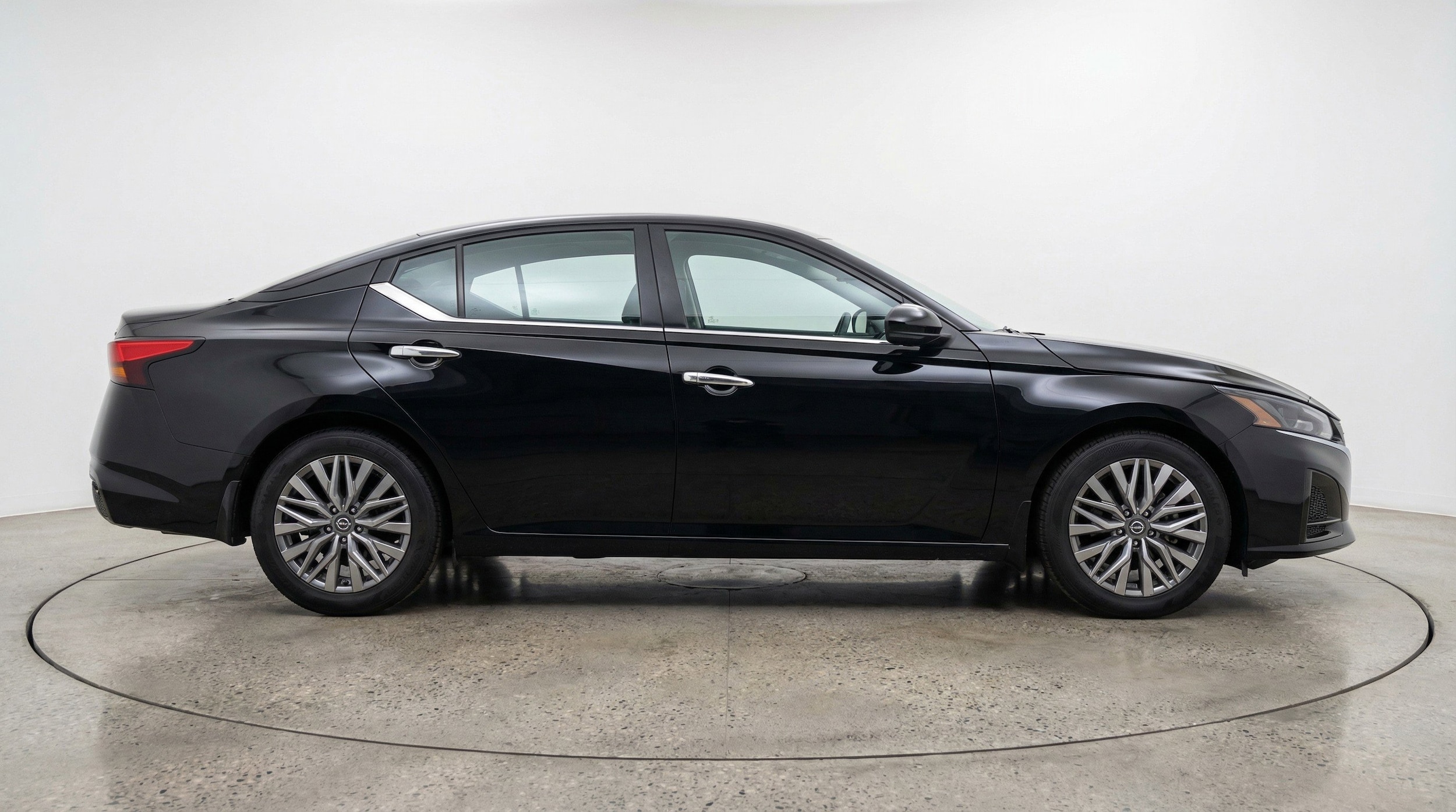 Thumbnail: 2025 Nissan Altima - 11