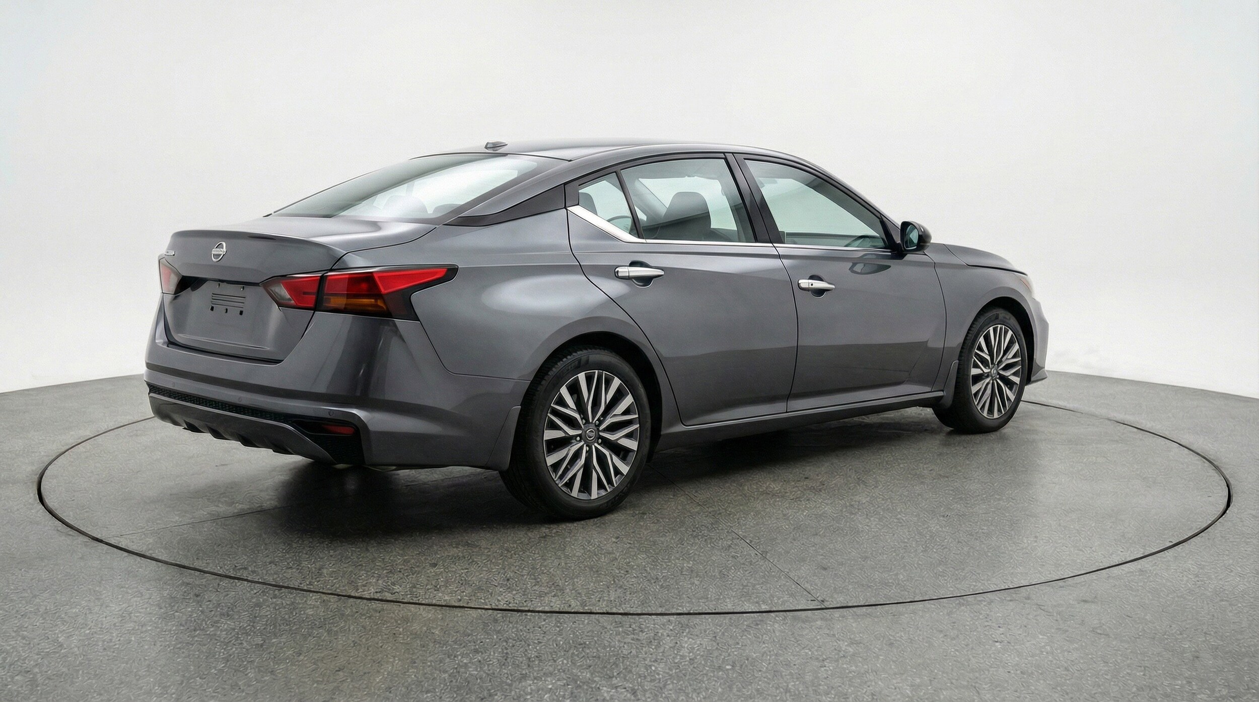 Thumbnail: 2025 Nissan Altima - 9