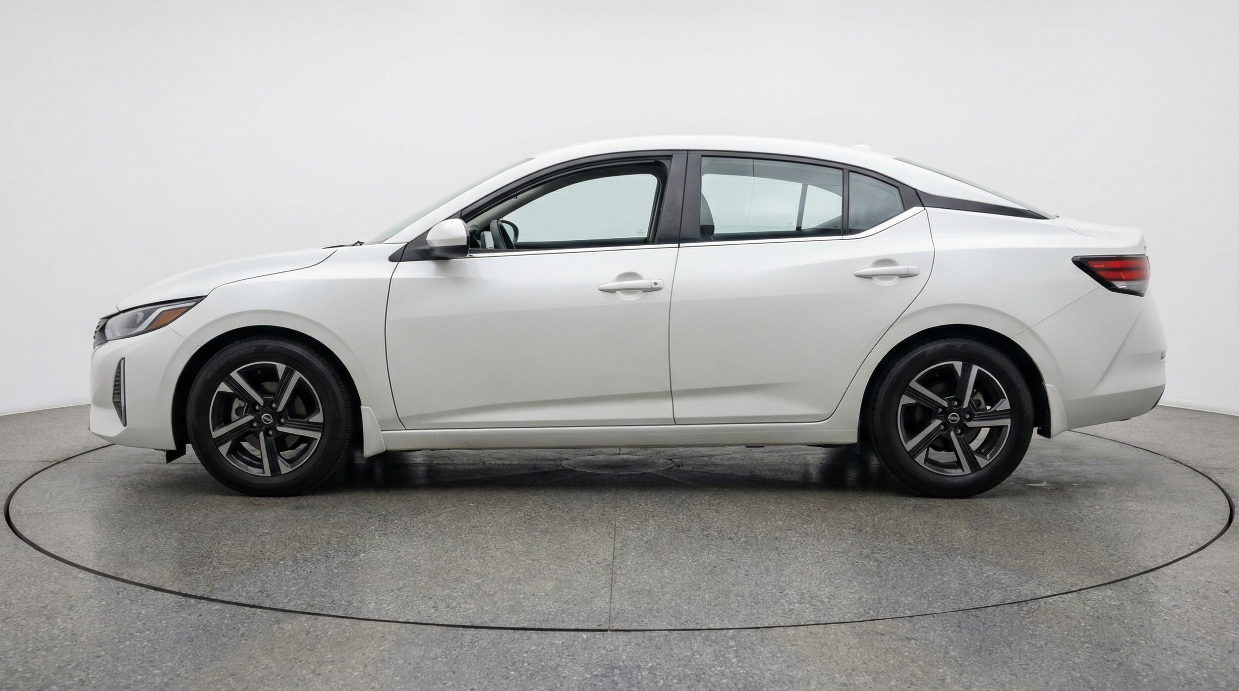 Thumbnail: 2025 Nissan Sentra - 4