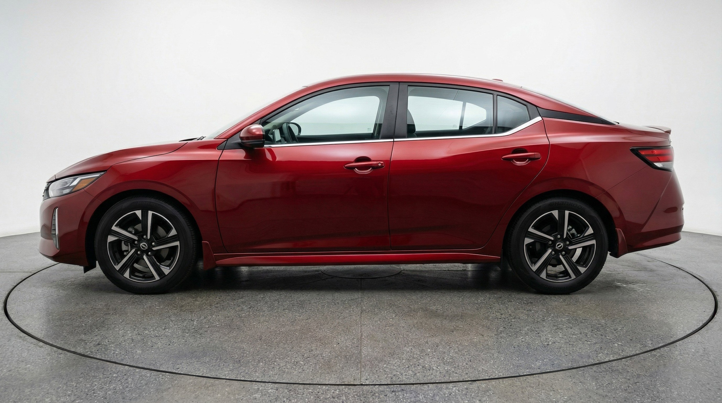 Thumbnail: 2025 Nissan Sentra - 5