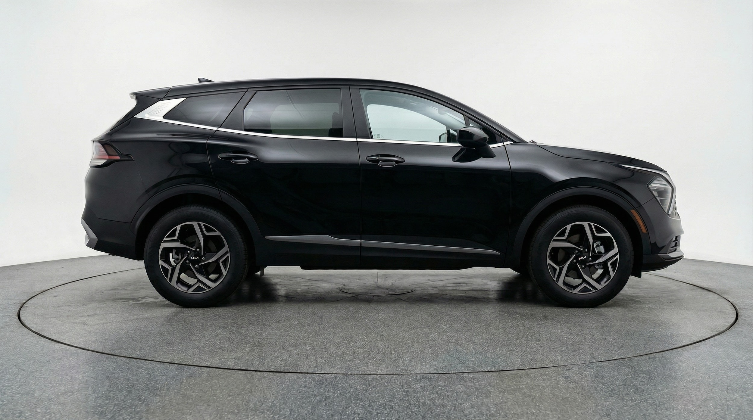 Thumbnail: 2025 Kia Sportage - 8