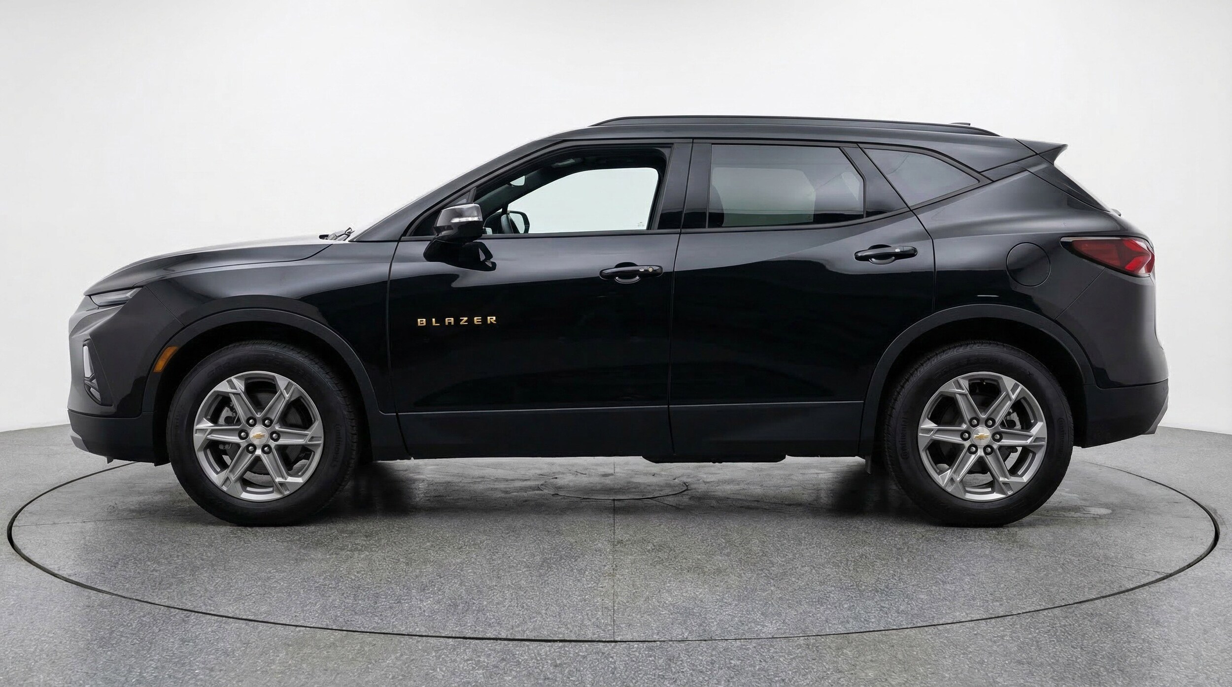 Thumbnail: 2025 Chevrolet Blazer - 5