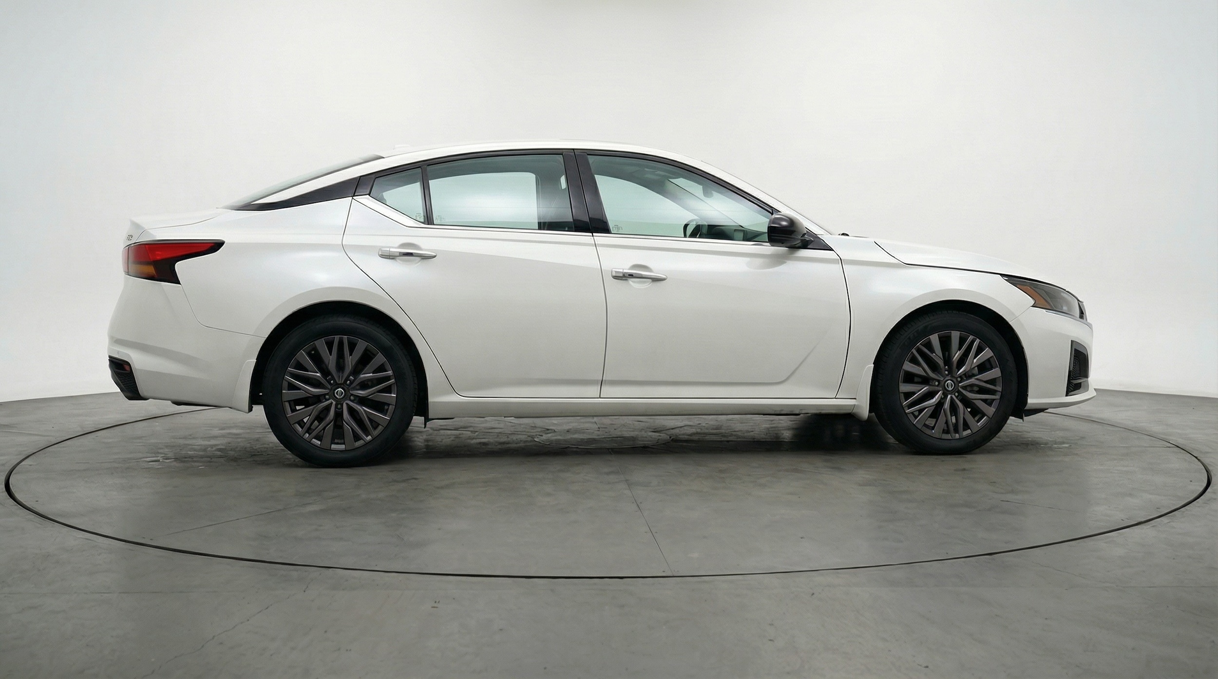 Thumbnail: 2025 Nissan Altima - 8