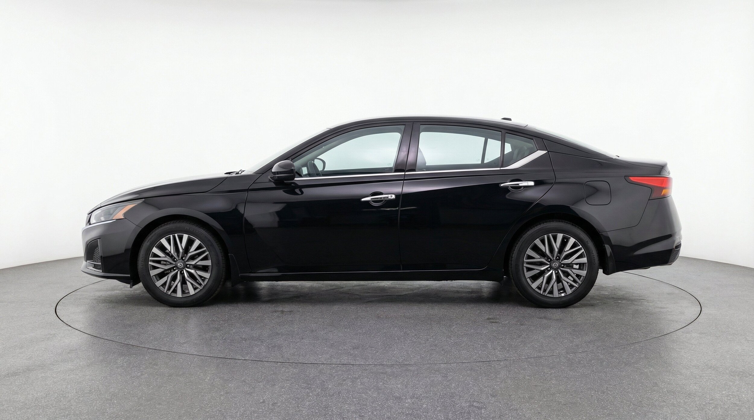 Thumbnail: 2026 Nissan Altima - 5
