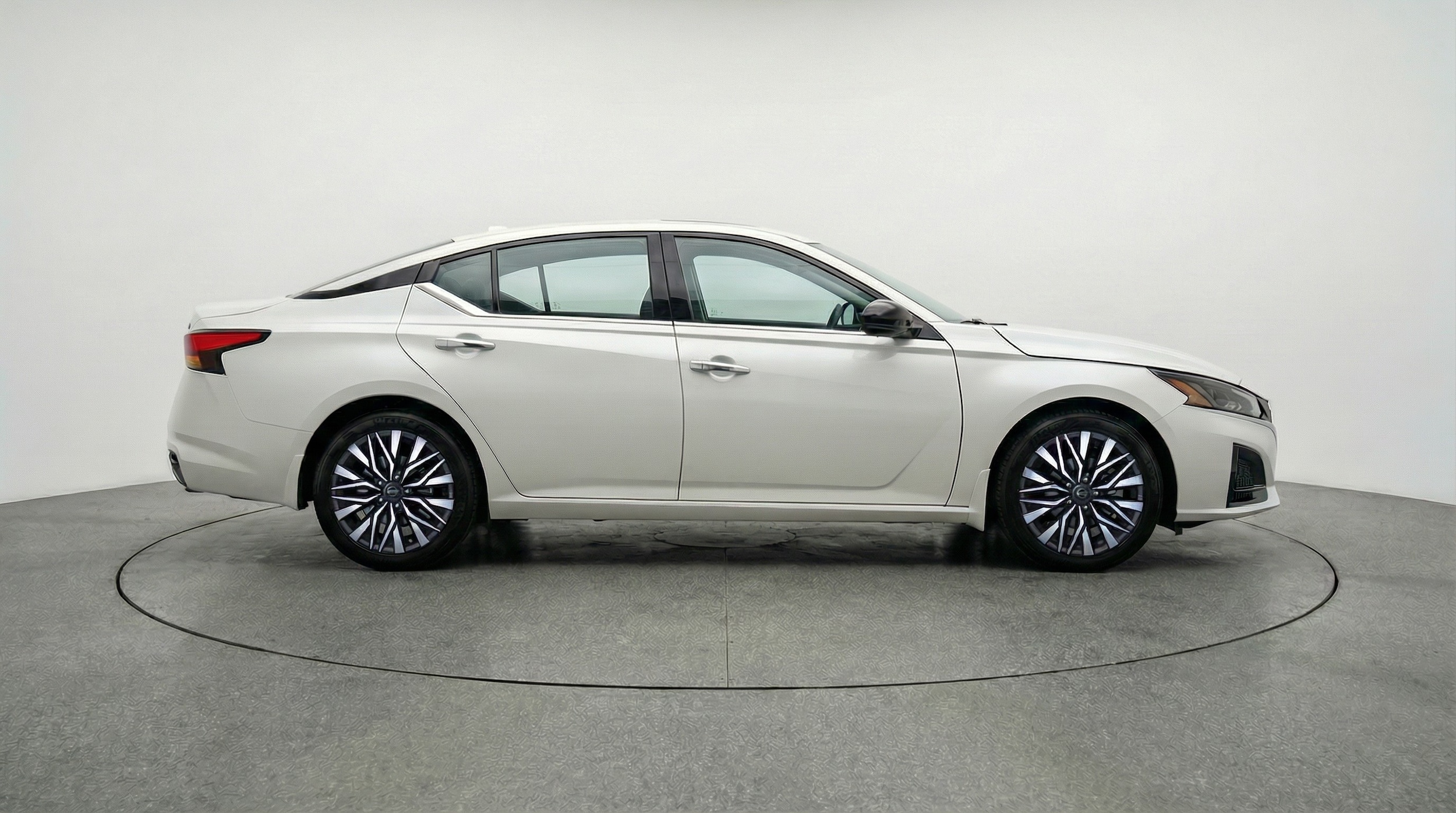 Thumbnail: 2025 Nissan Altima - 8