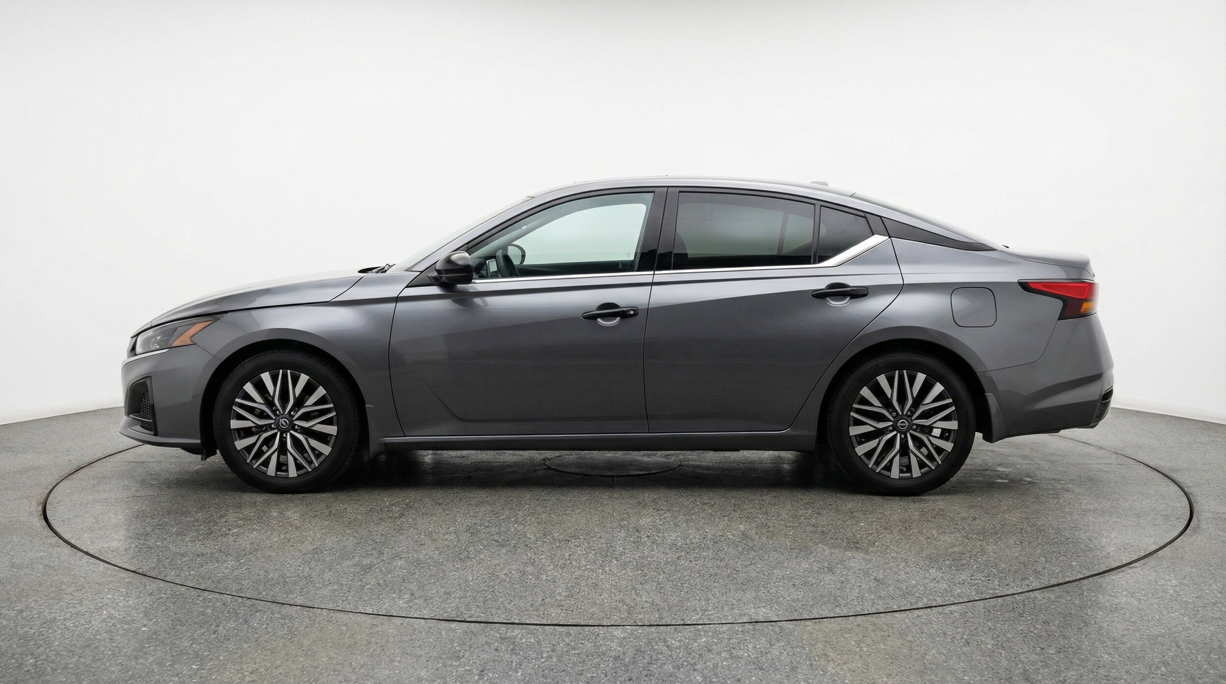 Thumbnail: 2025 Nissan Altima - 5